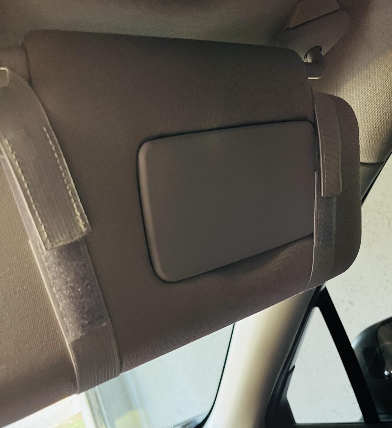 Da by Car Sun Visor Organizer, Multi-Pocket Visor Organizer Storage Pouch for Cars, SUVs & Trucks with Double Zippers, Elastic Bands & Glasses Clip - Organizes Essentials Keep Tidy (Black) customer photo 2