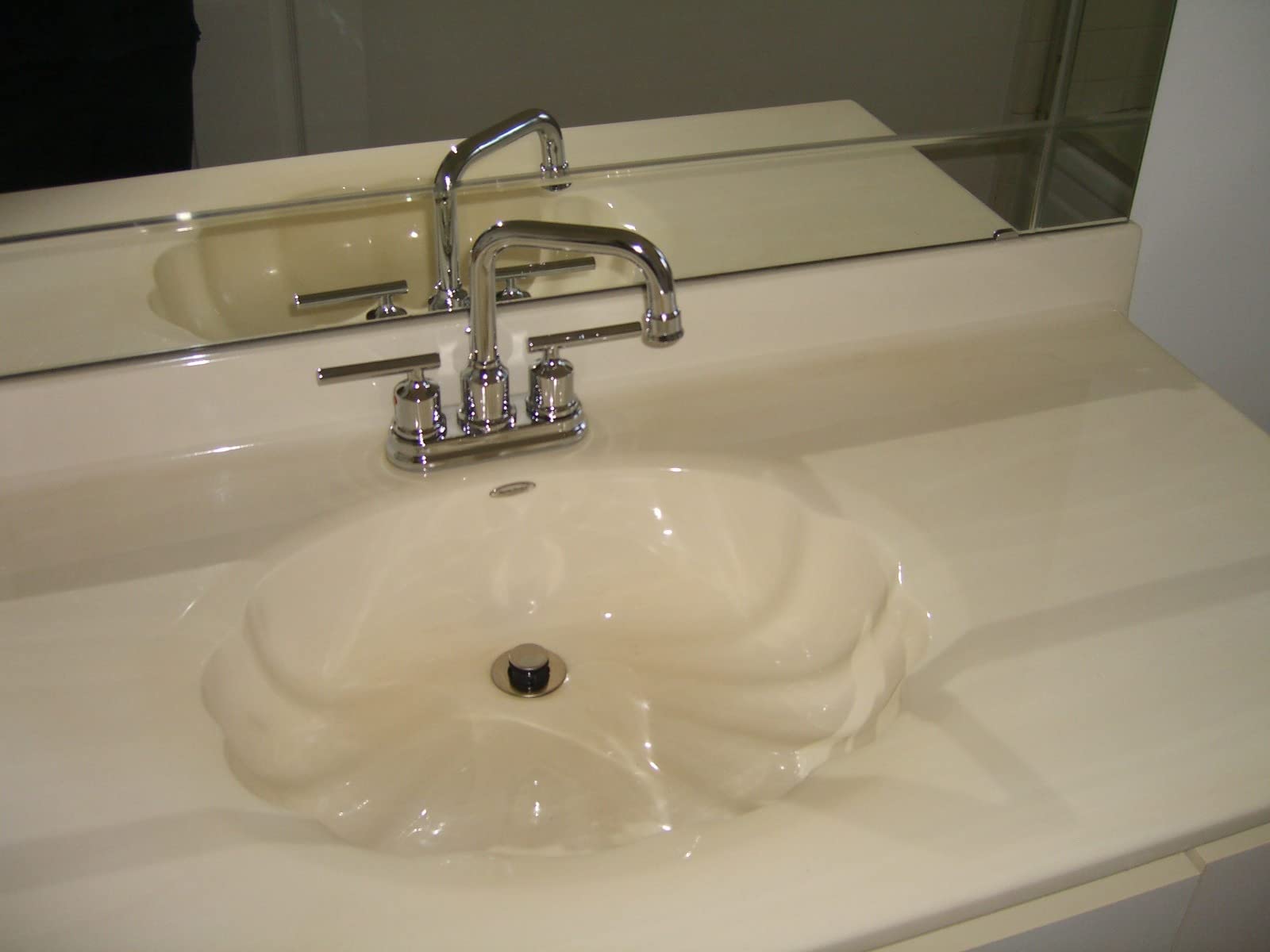 WOWOW Black Bathroom Faucet 3 Hole, Widespread Vanity Sink Faucets 8 Inch customer photo 2