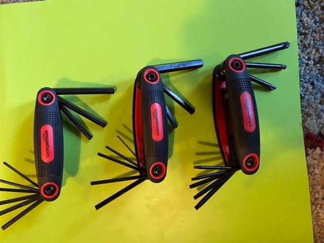 Amazon Basics Folding Hex Key Set, Metric, SAE, and Star Sizes, Chrome Vanadium Steel, 3-Pack customer photo 2