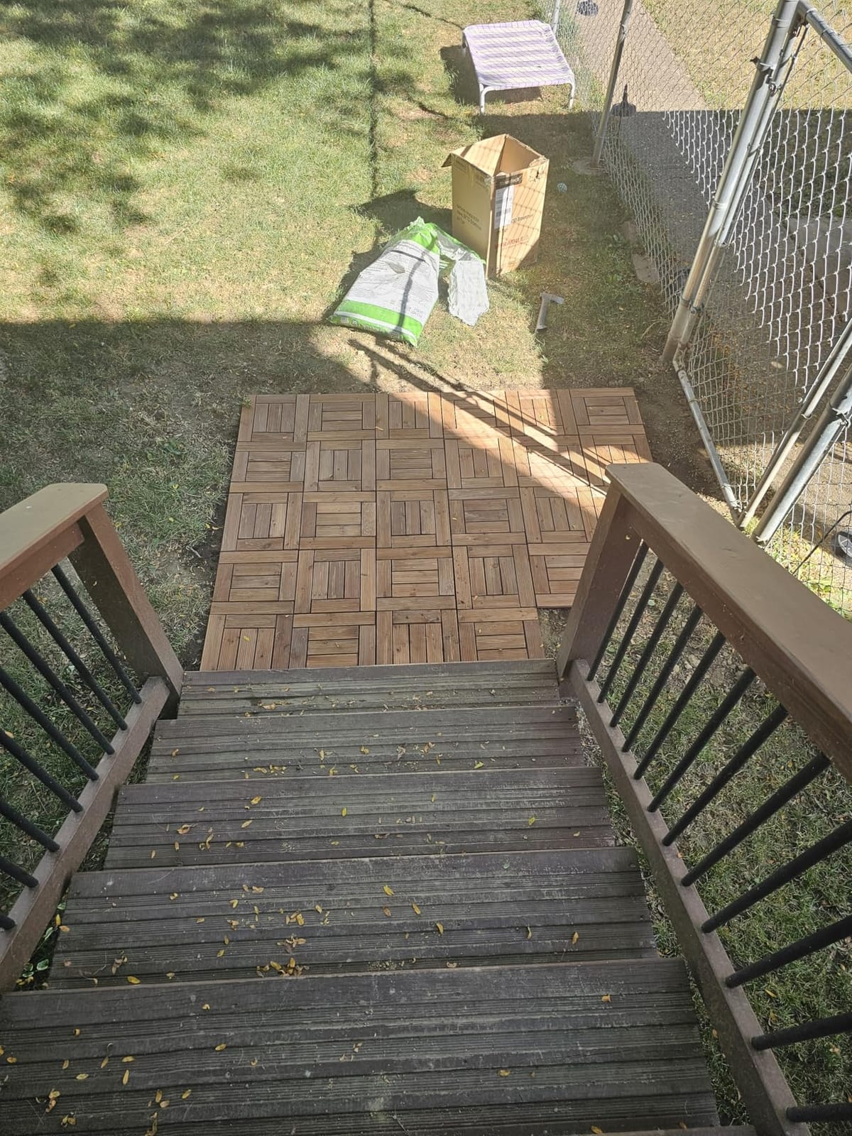 Yaheetech 27PCS Patio Floor Tiles Outdoor Interlocking Deck 12 x 12in,Wood customer photo 1