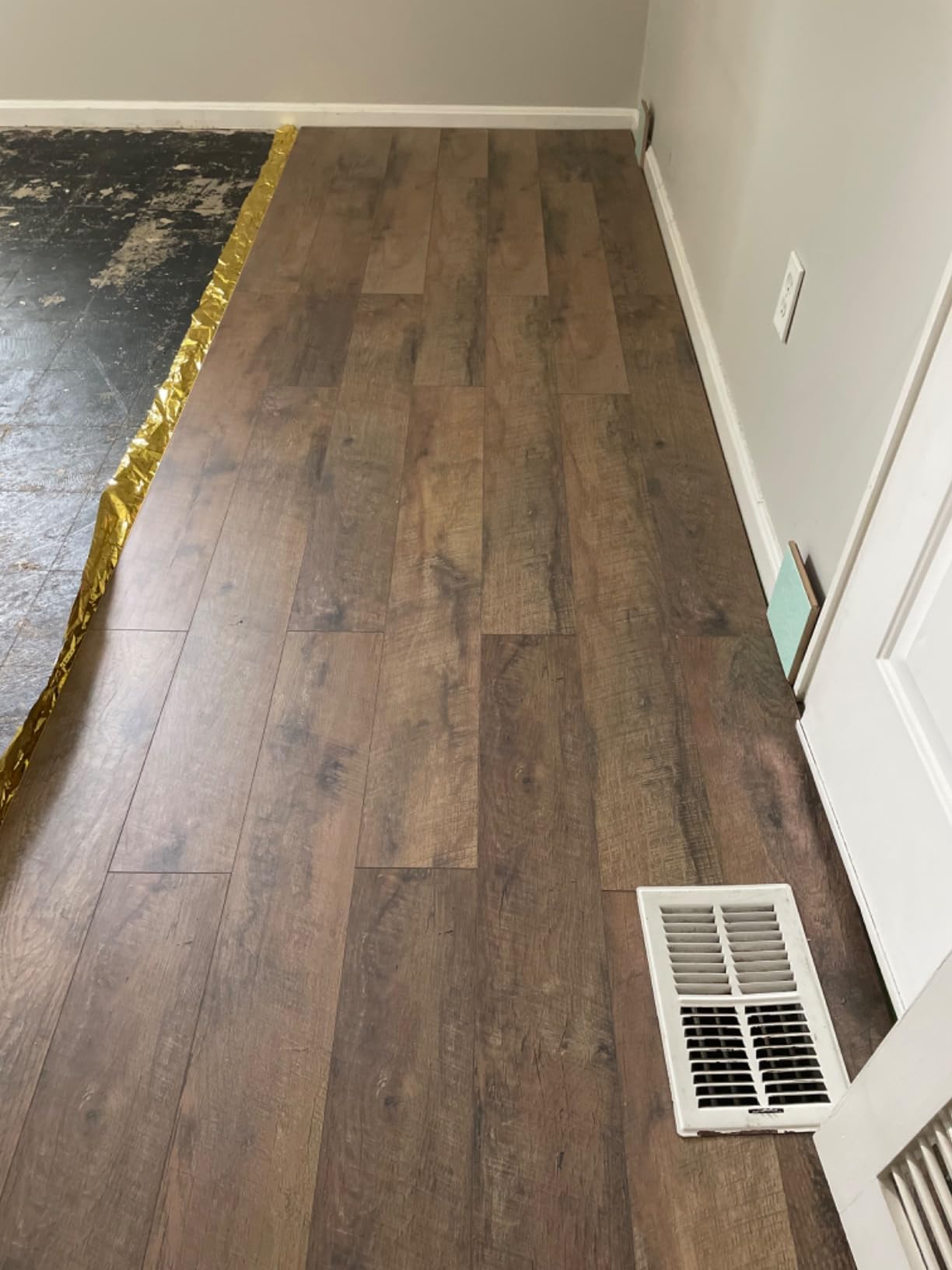 GoldMax Premium Floor Underlayment - 200 sqft Roll - 3mm Thick - with Moisture Barrier customer photo 1