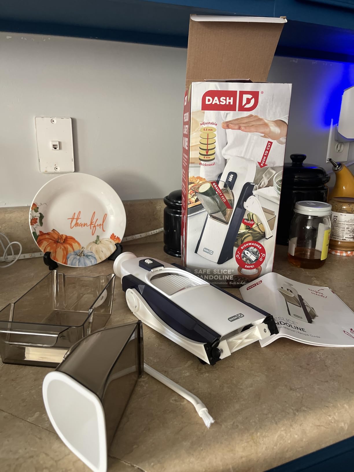 Dash Safe Slice® Mandoline - Compact, Foldable Food Slicer - Slice, Dice, Julienne & More - Perfect for Quick Food Prep - Recipe Guide Included - Cool Grey customer photo 1
