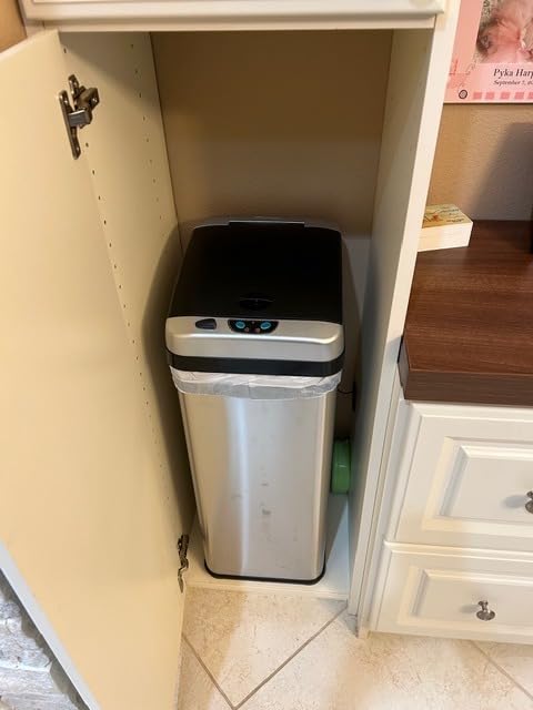 iTouchless 8 Gallon Dog-Proof Sensor Kitchen Trash Can with Lid and Odor Filter, Stainless Steel 30 Liter Automatic Recycling Bin Prevents Pets Getting in Trashcan, Home, Office, Bedroom, Bathroom customer photo 1