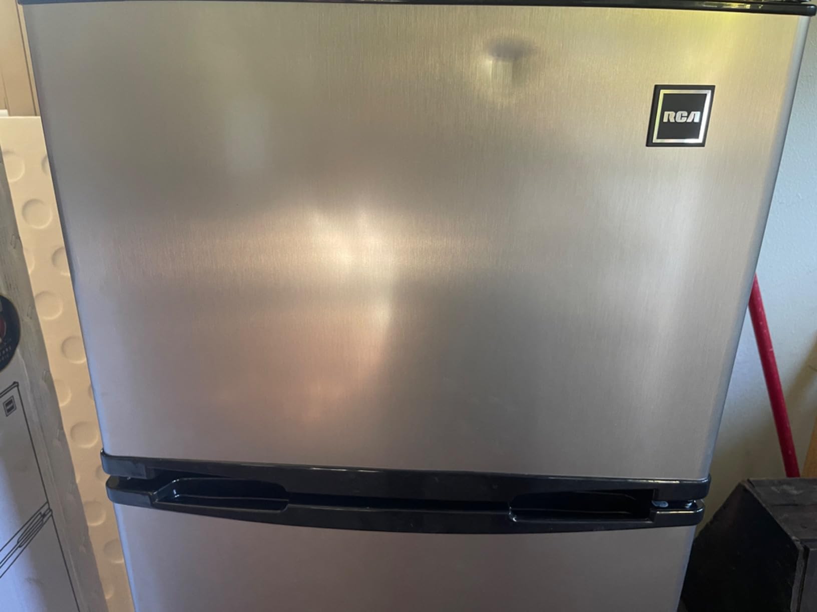 ARCTIC CHEF ACFR725AMZ6COM 2 Door Apartment Size Refrigerator with Freezer, Stainless customer photo 1