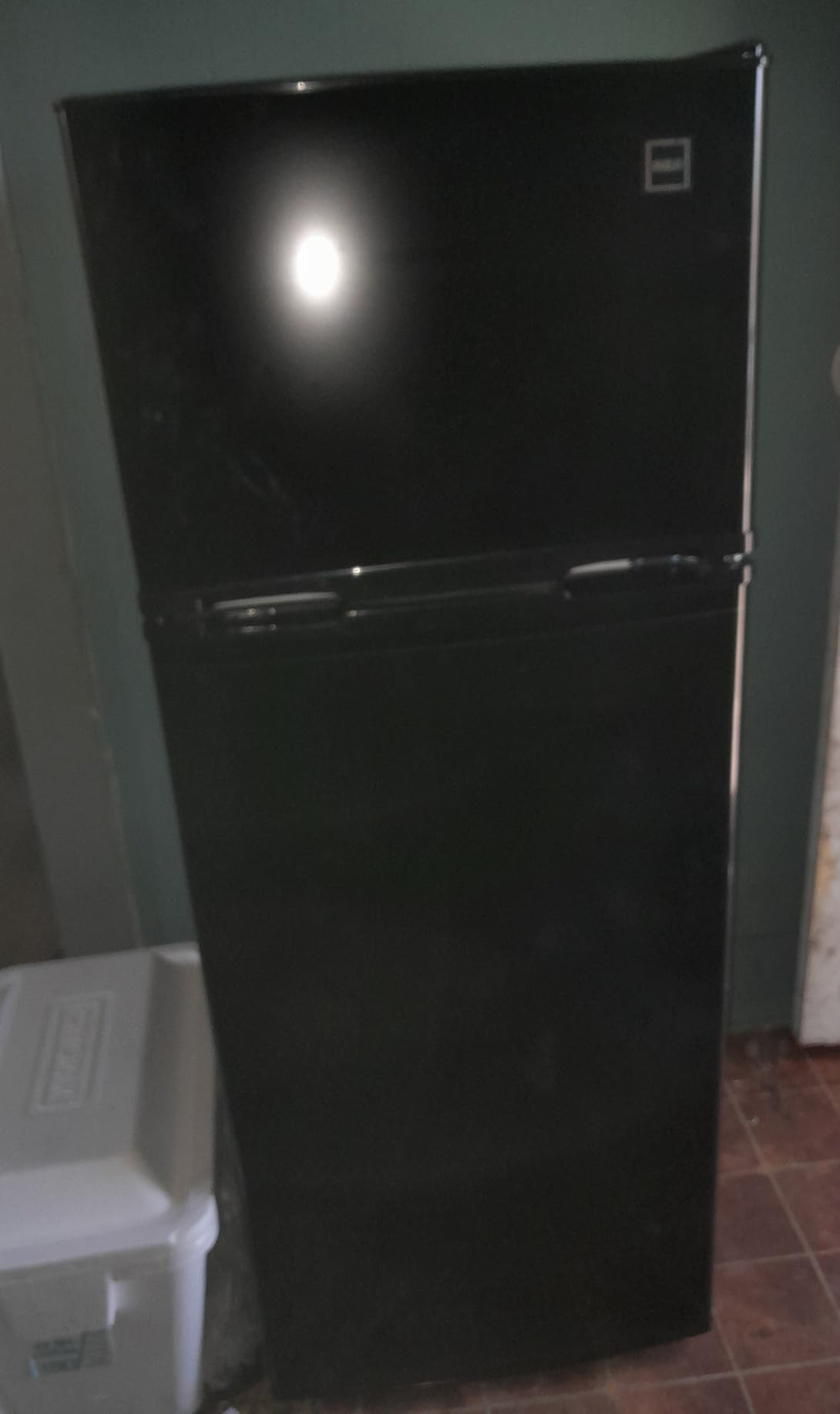 ARCTIC CHEF ACFR725AMZ6COM 2 Door Apartment Size Refrigerator with Freezer, Stainless customer photo 2