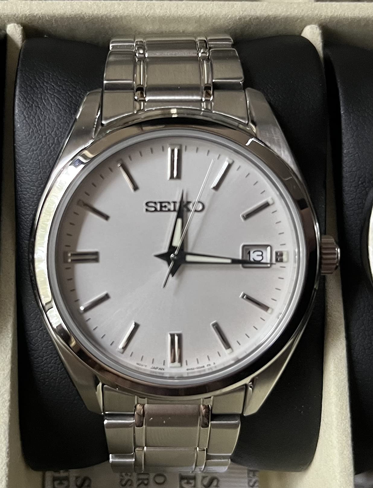 Seiko SUR307 Watch for Men - Essentials - Silver Dial with Sunray Finish, Date Calendar, LumiBrite Hands, Stainless Steel Case & Bracelet, and 100m Water Resistant customer photo 1