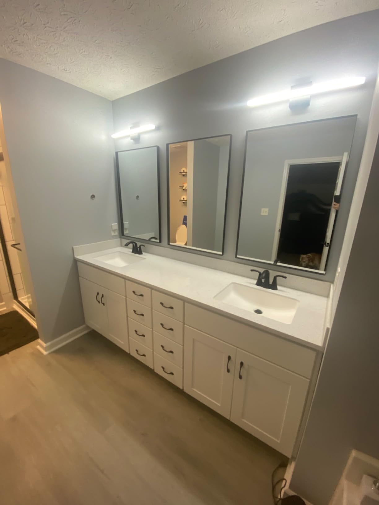 Combuh Black Bathroom Light Fixtures Over Mirror Lighting Gentle, 9W 16 Inch Modern LED Small Vanity Lamp Bar IP44 Slim Linear Bath Wall Sconces for Restroom Indoor Cool White 6000K customer photo 1