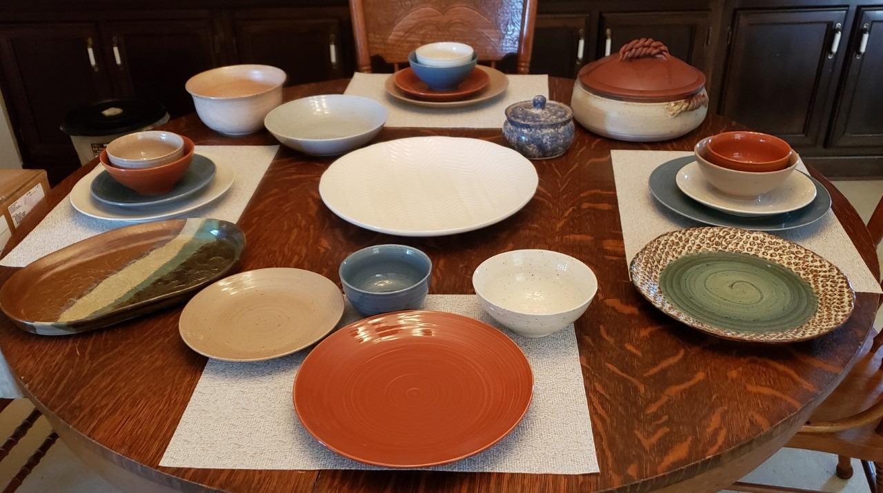 Sango Siterra Painter's Palette 16-Piece Stoneware Dinnerware Set - Service for 4, Ceramic Plates and Bowls Sets, Chip Resistant, Rustic Dishware, Microwave & Dishwasher Safe Kitchen Dishes customer photo 1