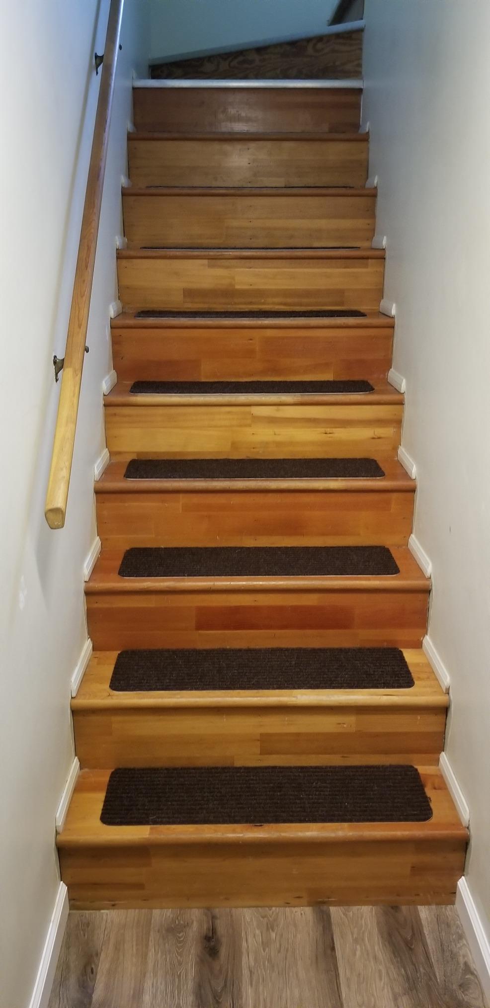 RIOLAND Non-Slip Carpet Stair Treads for Wooden Steps, 15 Pack, 8