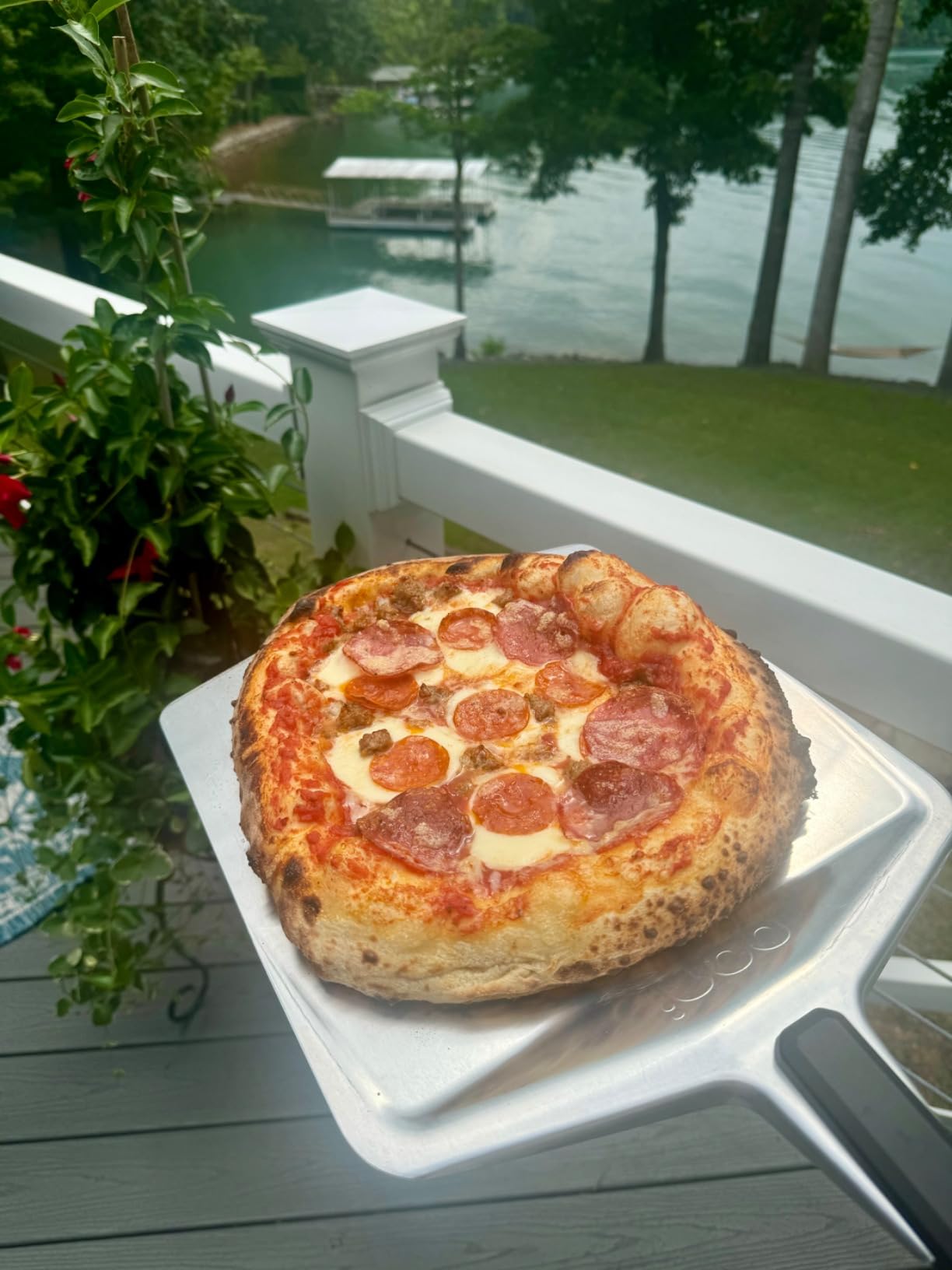 ooni 12' Aluminium Metal Pizza Peel - 12 Inch Lightweight Peel with Long Handle, Rectangle Pizza Turner customer photo 2