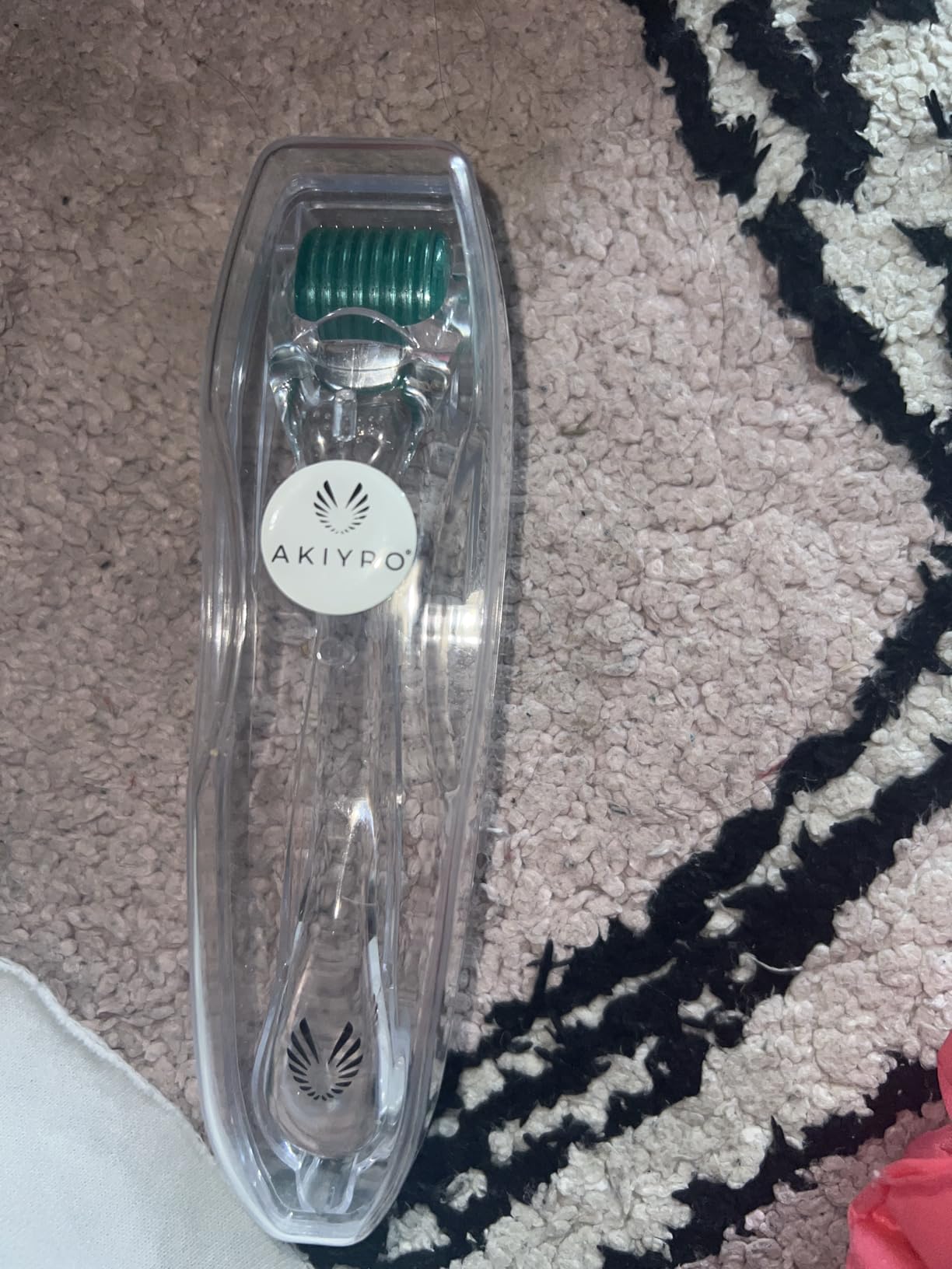 AKIYRO Derma Roller 0.30mm - Microneedle Roller with Storage Case - 192 Micro Needling Dermal Tool for Face, Beard, Scalp & Body - At Home Microneedling Skin Care for Women & Men (Green) customer photo 2
