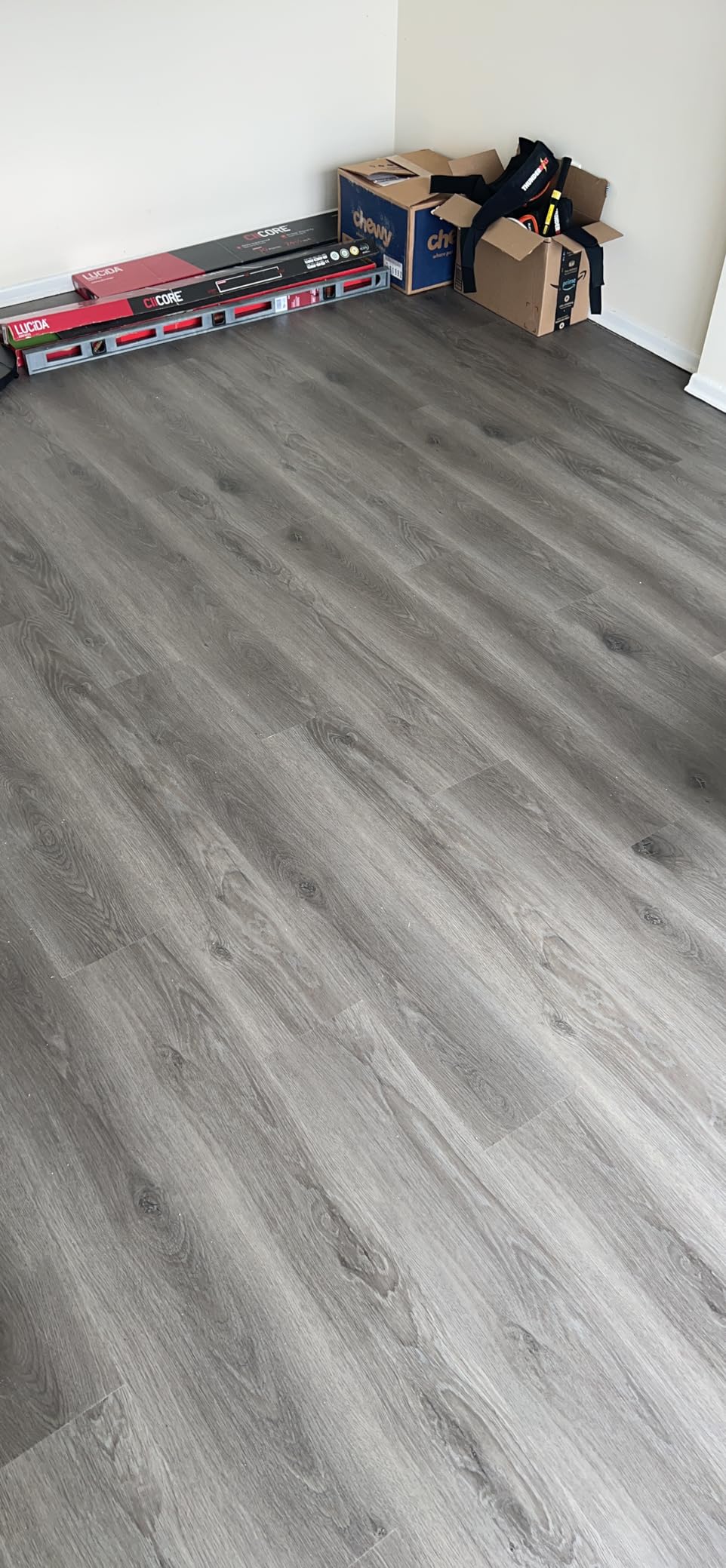 Lucida Surfaces MaxCore Pro 7.31x48in 20mil 5mm 24.5SqFt Click Lock LVP customer photo 1