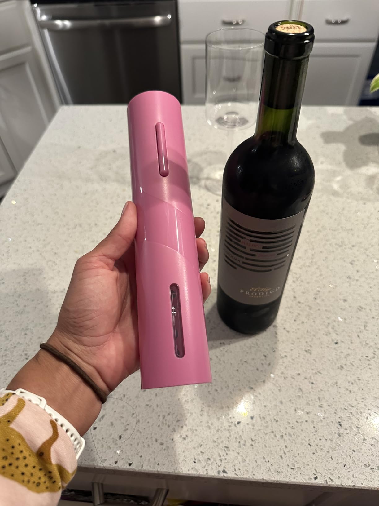 COKUNST Electric Wine Bottle Opener with Foil Cutter, Automatic Corkscrew customer photo 1