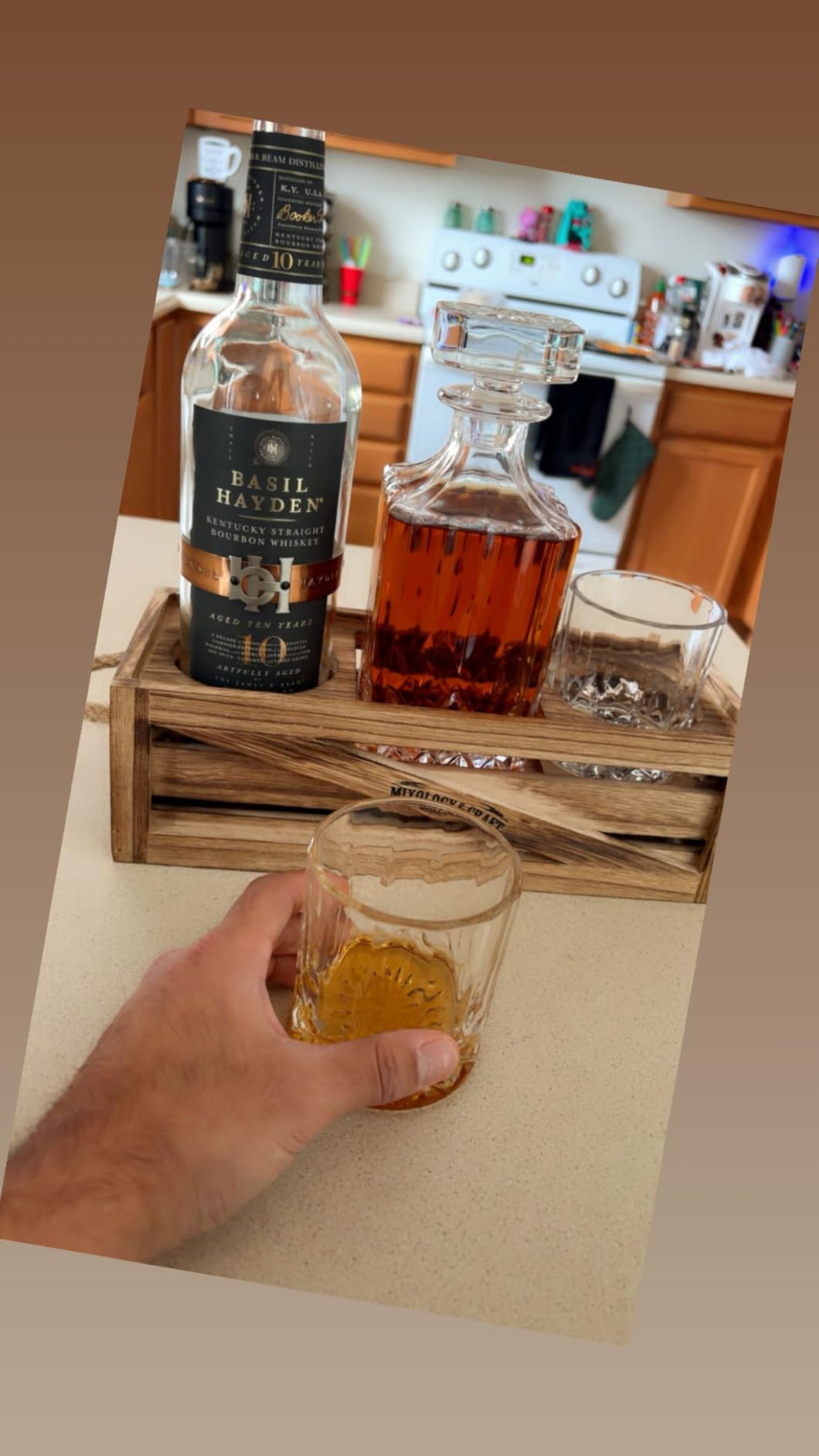 Mixology & Craft Crystal Whiskey Decanter Set 24oz With Glasses & Chilling Stones – Features Stainless Steel Whiskey Balls, Slate Coasters, Metal Tongs & Recipe Cards – Ideal Gift for Fathers customer photo 2