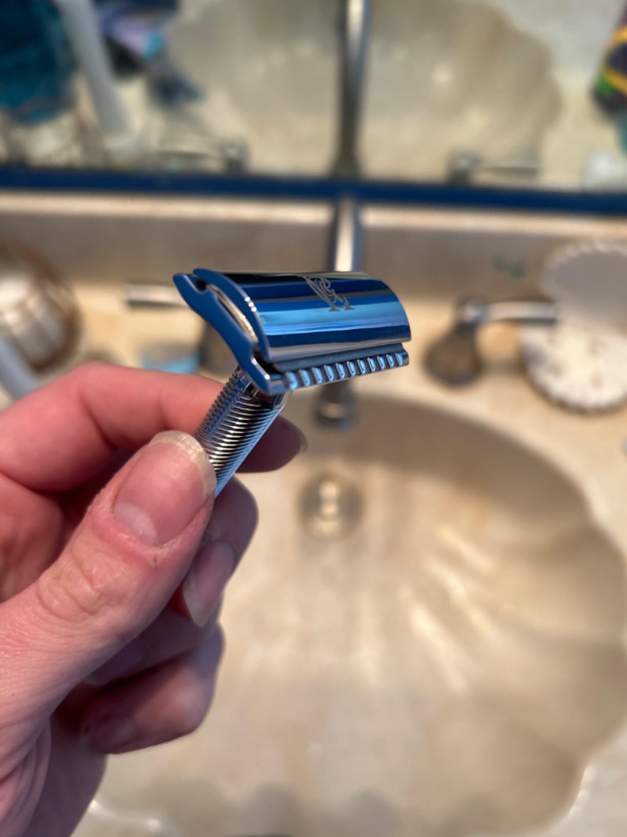 King C. Gillette Safety Razor with Chrome Plated Handle and 5 Platinum Coated Double Edge Safety Razor Blade Refills customer photo 1