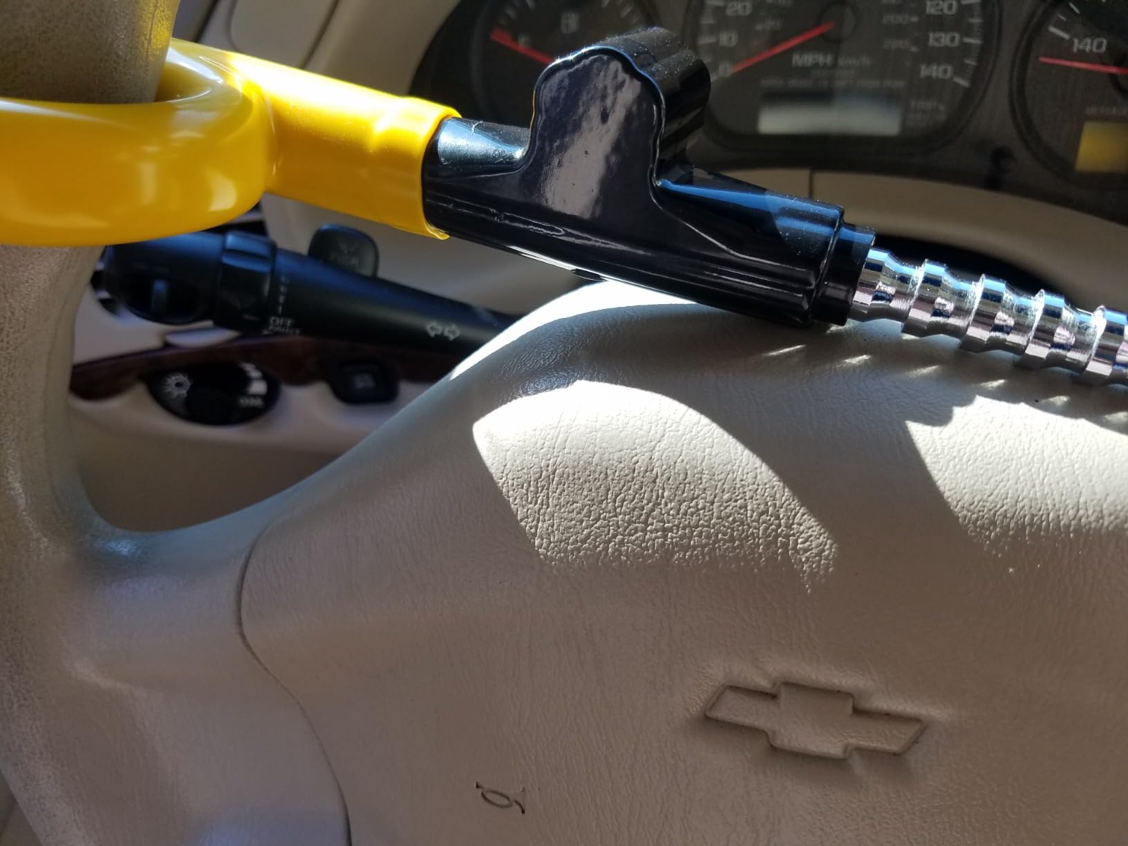 CARTMAN Adjustable Steering Wheel Lock, Anti-Theft Security Device, Yellow customer photo 1
