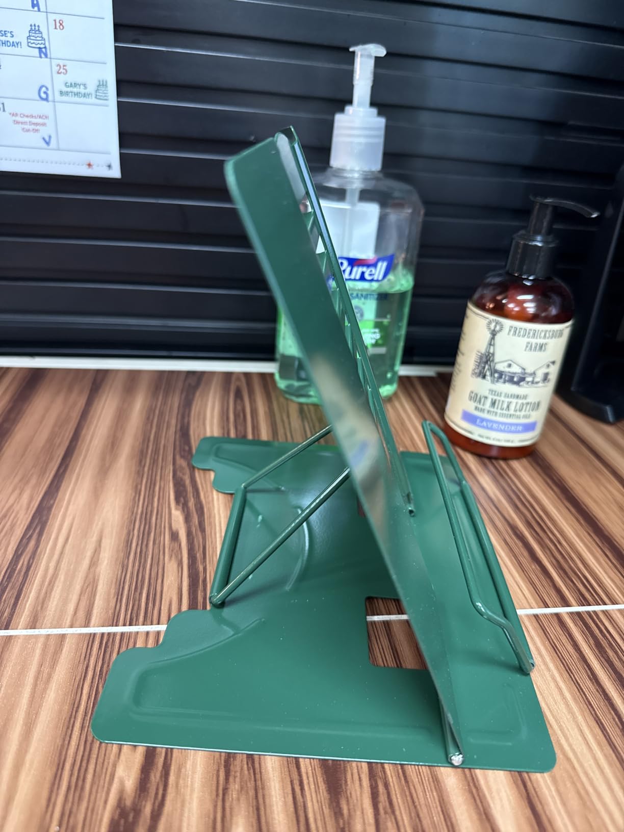 MSDADA Desk Book Stand Metal Reading Rest Book Holder Adjustable customer photo 1