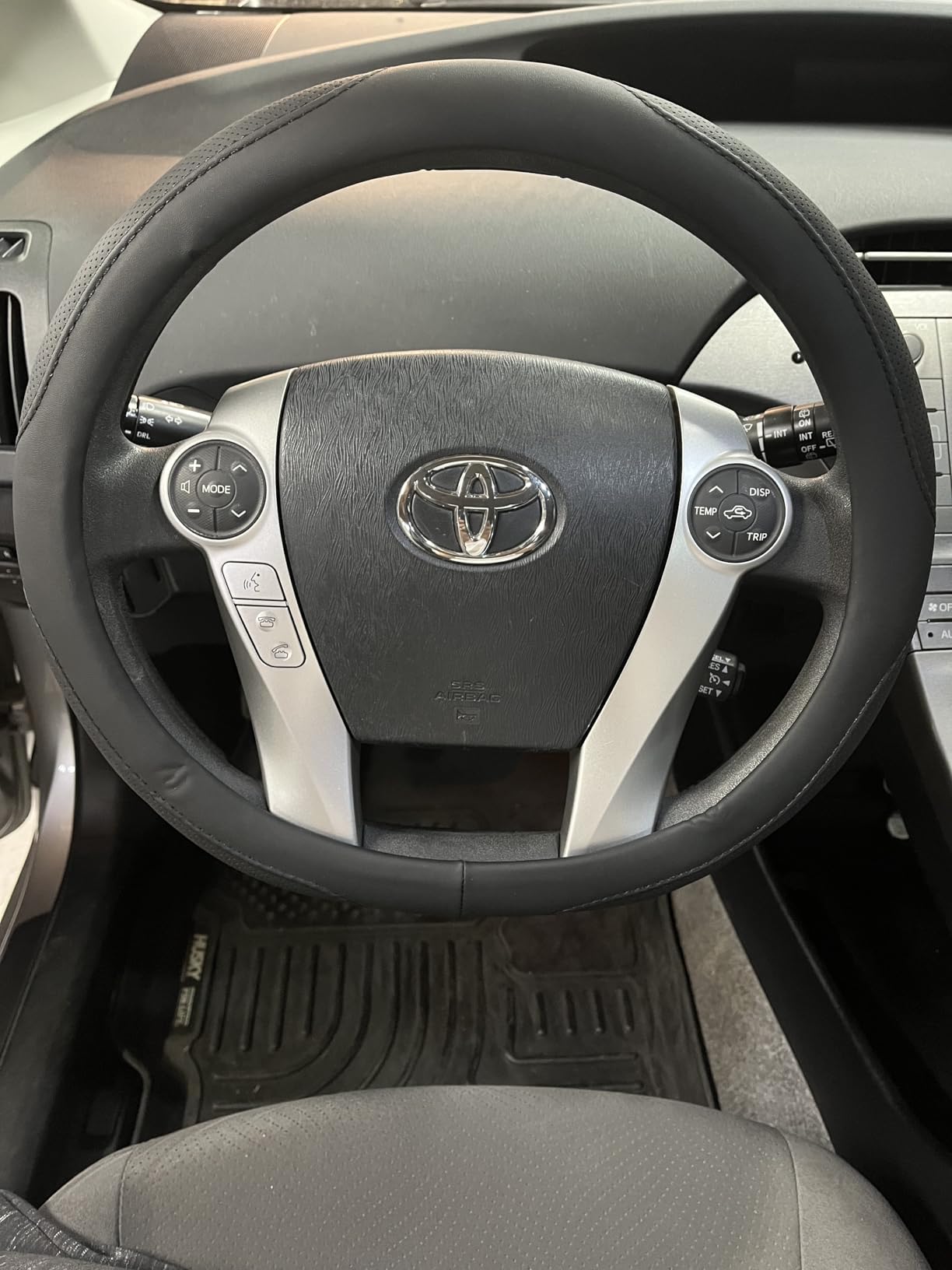 Car Steering Wheel Cover,14.5-15 Inch Black Universal Microfiber Leather Covers Breathable Anti-Slip Odorless Steering Wheels Accessories for Men Women customer photo 1