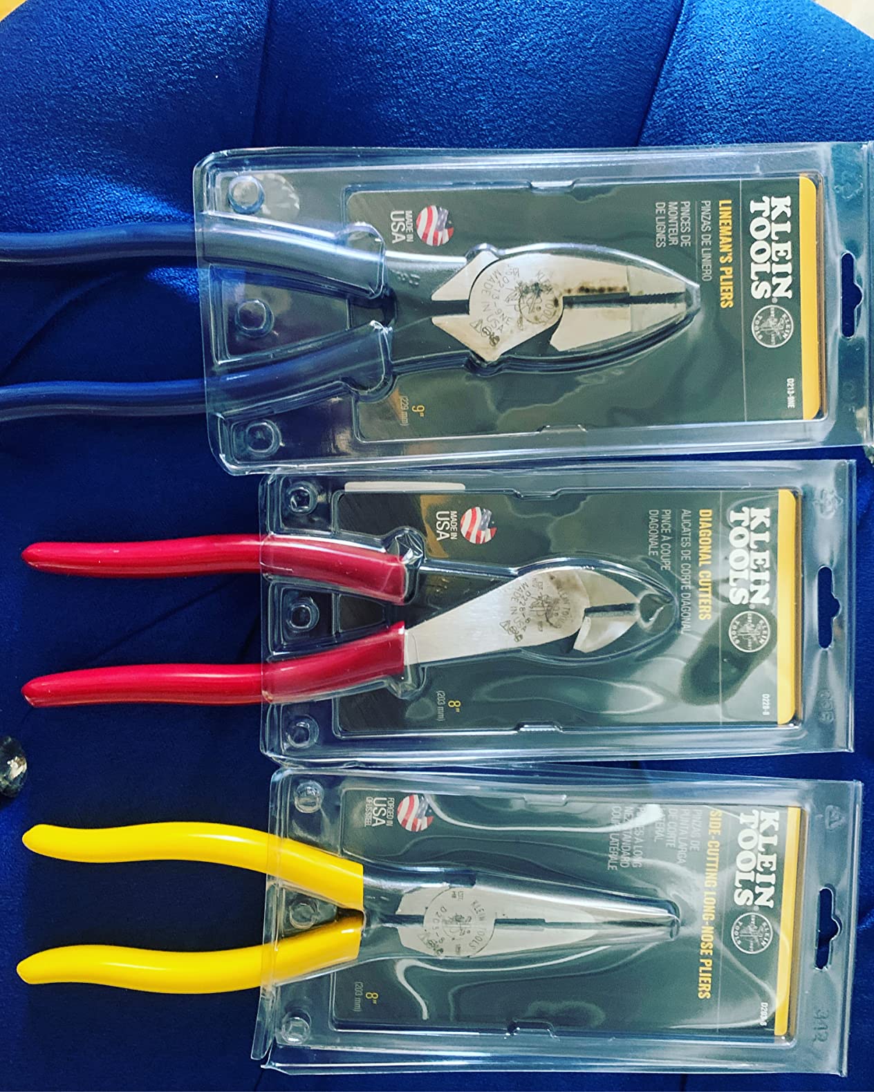 Klein Tools 80020 Plier Set, Made in USA, Lineman's Pliers, Diagonal Cutters, and Needle Nose, Induction Hardened Knives, 3-Piece customer photo 1