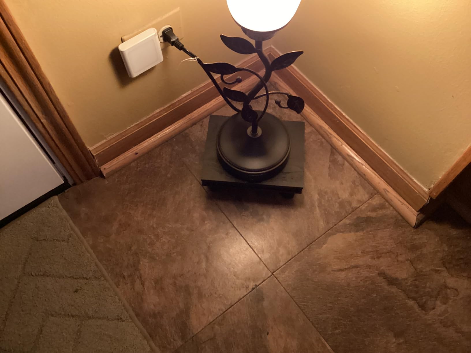Touch Control Leaf Vintage Table Lamp with 3-Way Dimmable 2 USB C+A Ports customer photo 2