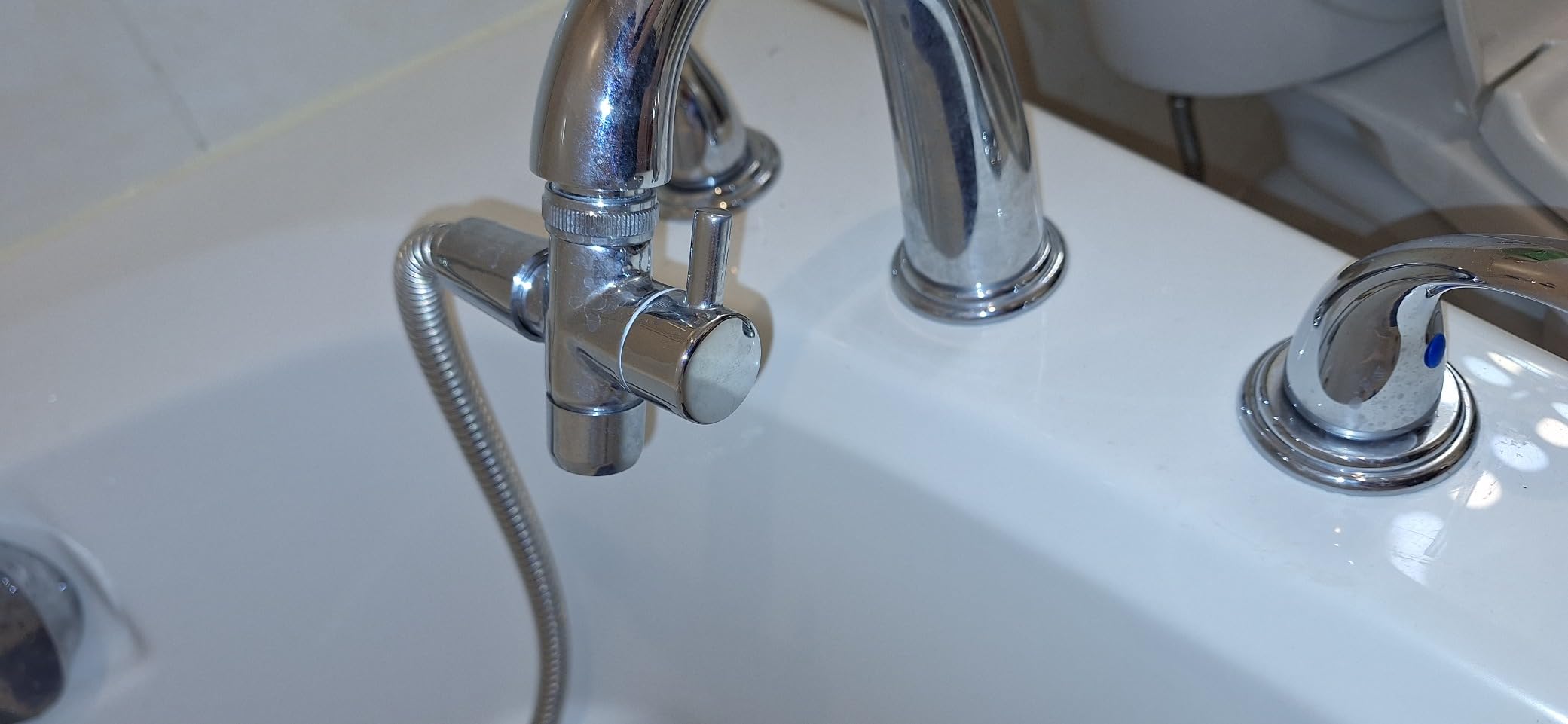 SUMERAIN 2 Handle Widespread Roman Tub Faucet, Chrome Finish customer photo 2