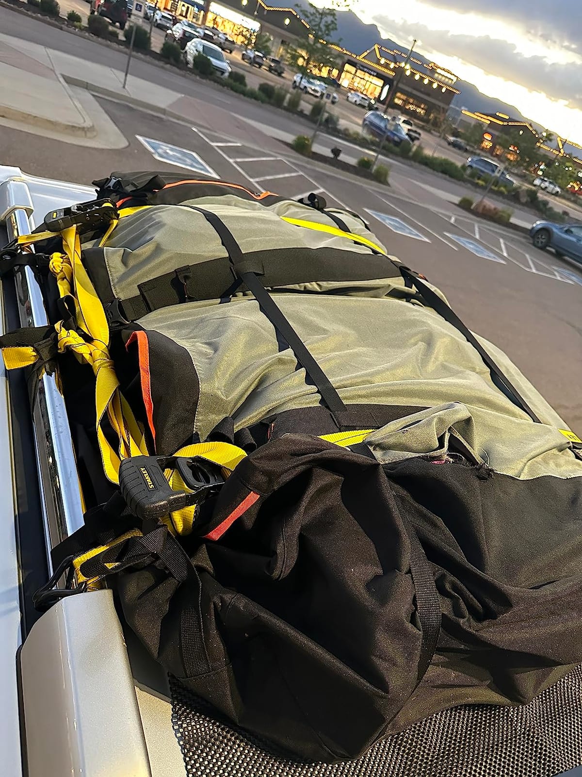 23 Cubic Feet Roof Bag – Safety Tested Heavy-Duty Waterproof Rooftop Cargo Carrier for All Cars & SUVs (with or Without Rack) – Includes Protective Mat & Storage Bag – Military-Grade 840D PVC customer photo 1