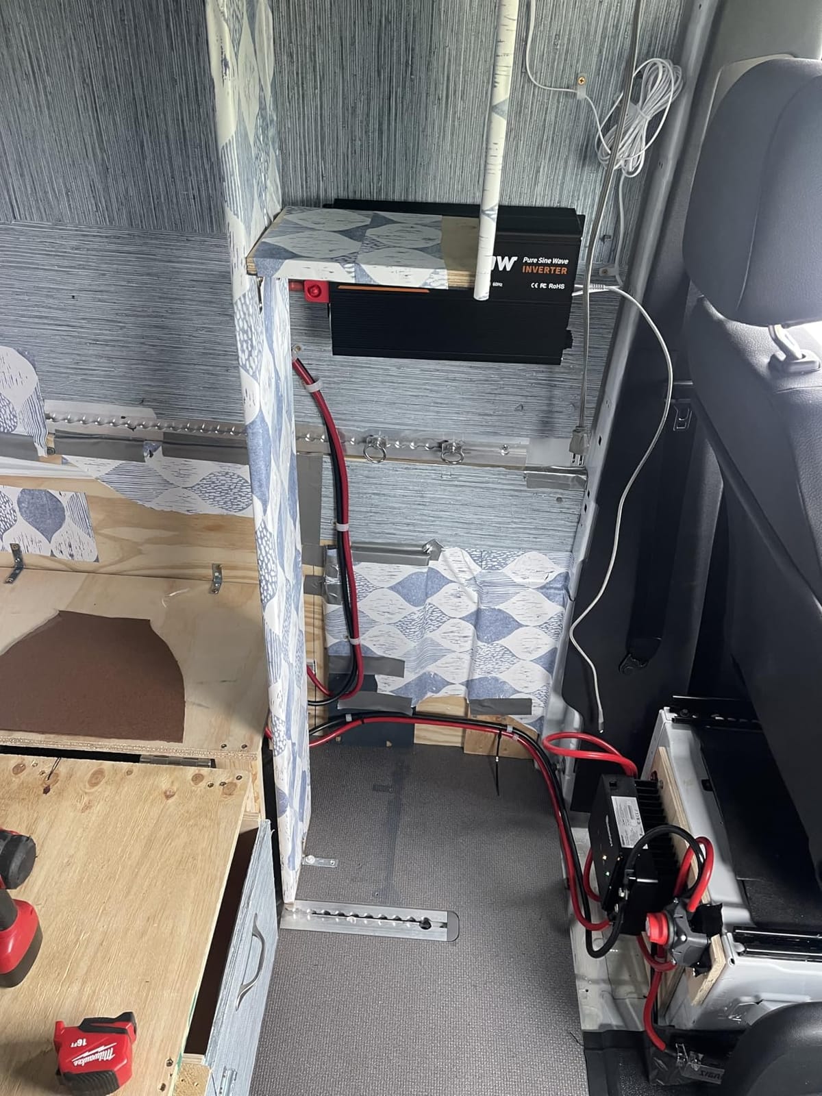 Renogy Smart 50A DC-DC MPPT Battery Charger 12V, Dual Input for RVs/Vans customer photo 1
