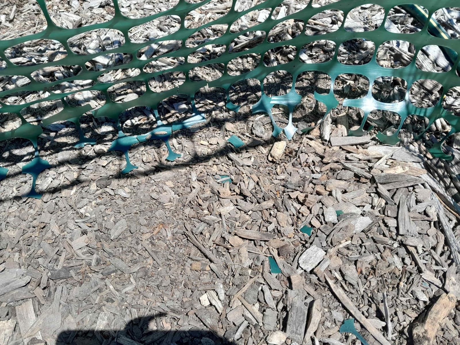Fencing, Temporary Fence, Snow Fence, Chicken, Black, 4x100 FT, 10.55 LB customer photo 2