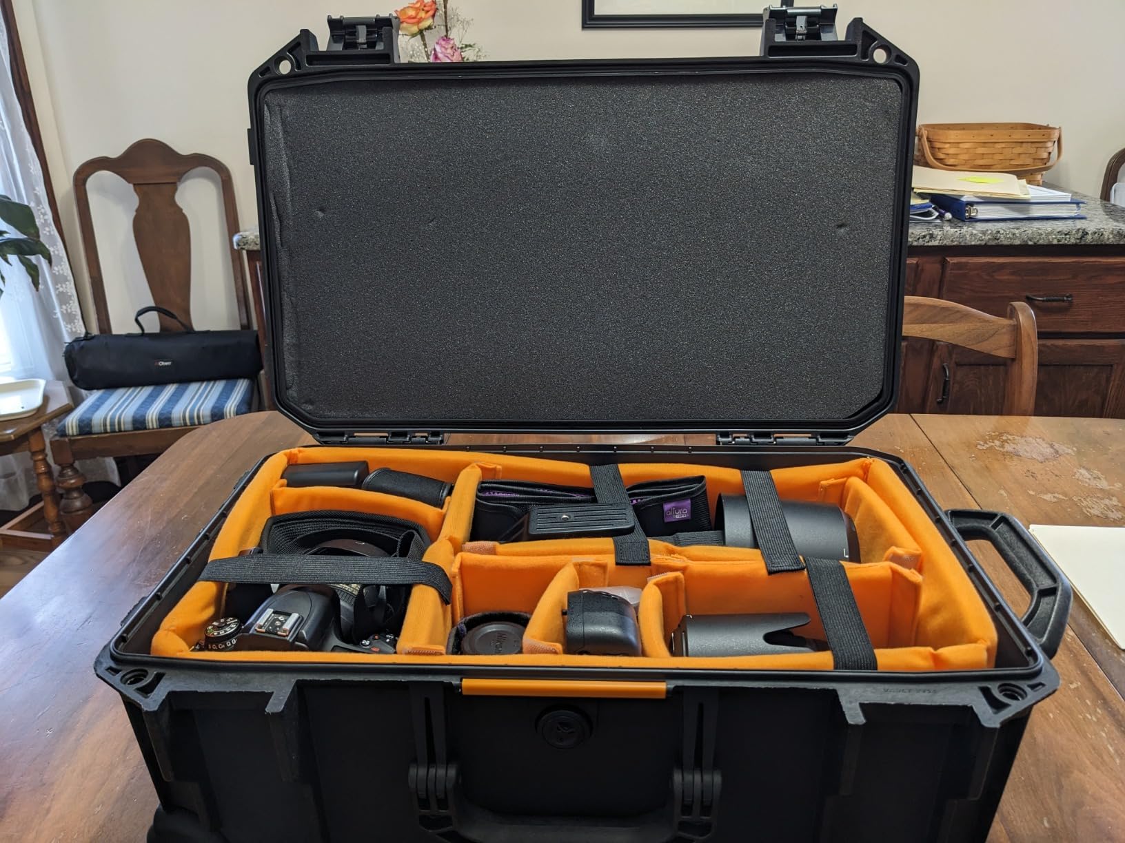 Pelican Vault V525 Hard Case (Camera, Pistol, Gear, Equipment) customer photo 1
