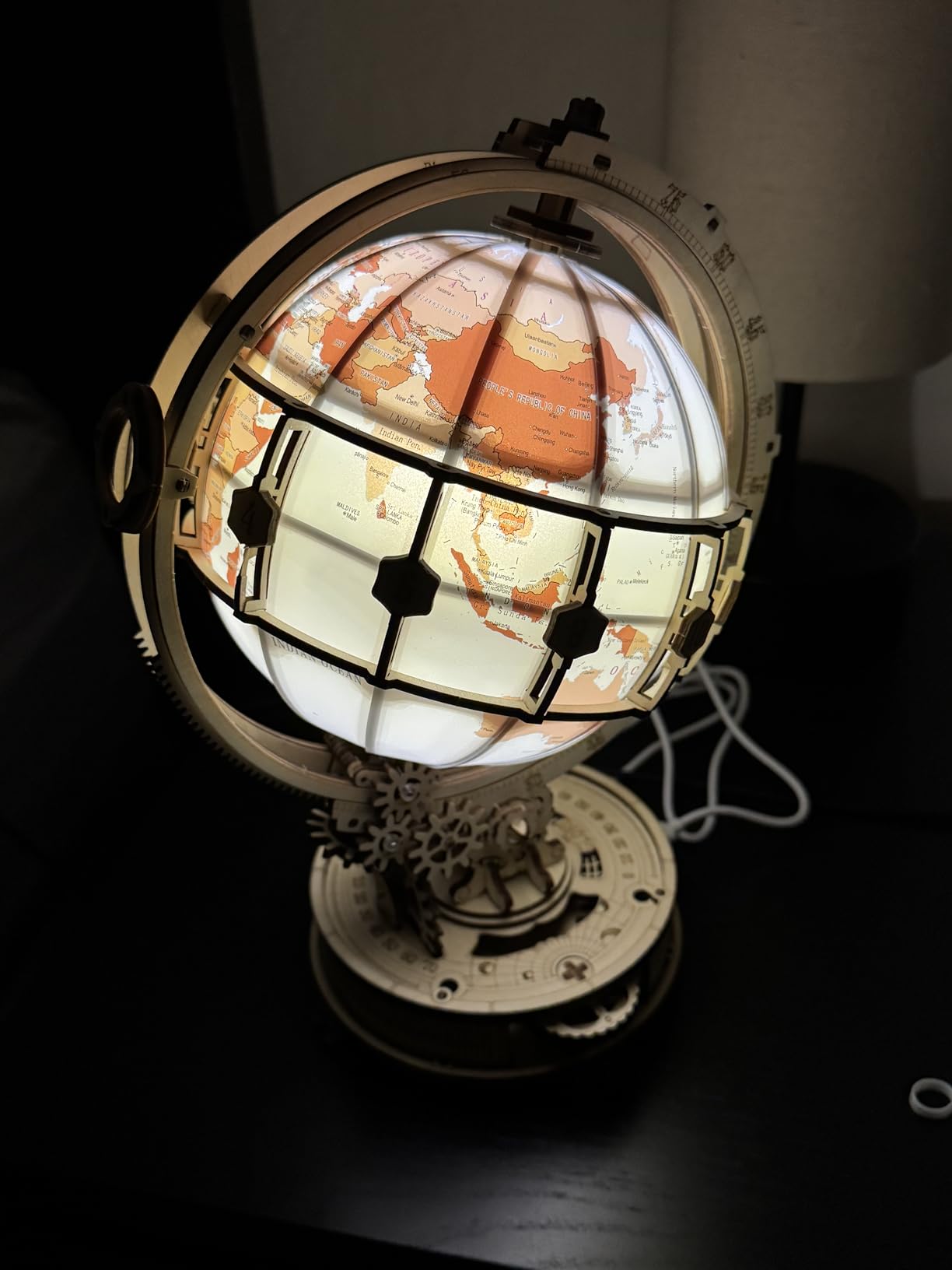 ROKR 3D Wooden Puzzles for Adults Illuminated Globe with Stand 180pcs 3D Puzzles Built-in LED Model Kit Hobby Gifts for Adults Home Decor customer photo 2