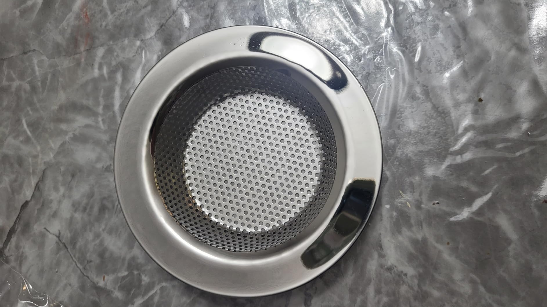 Kitchen Sink Strainer Stainless Steel, LASSHSWA Kitchen Sink Drain Strainer, Sink Strainers for Kitchen Sinks with Large Wide Rim 4.5