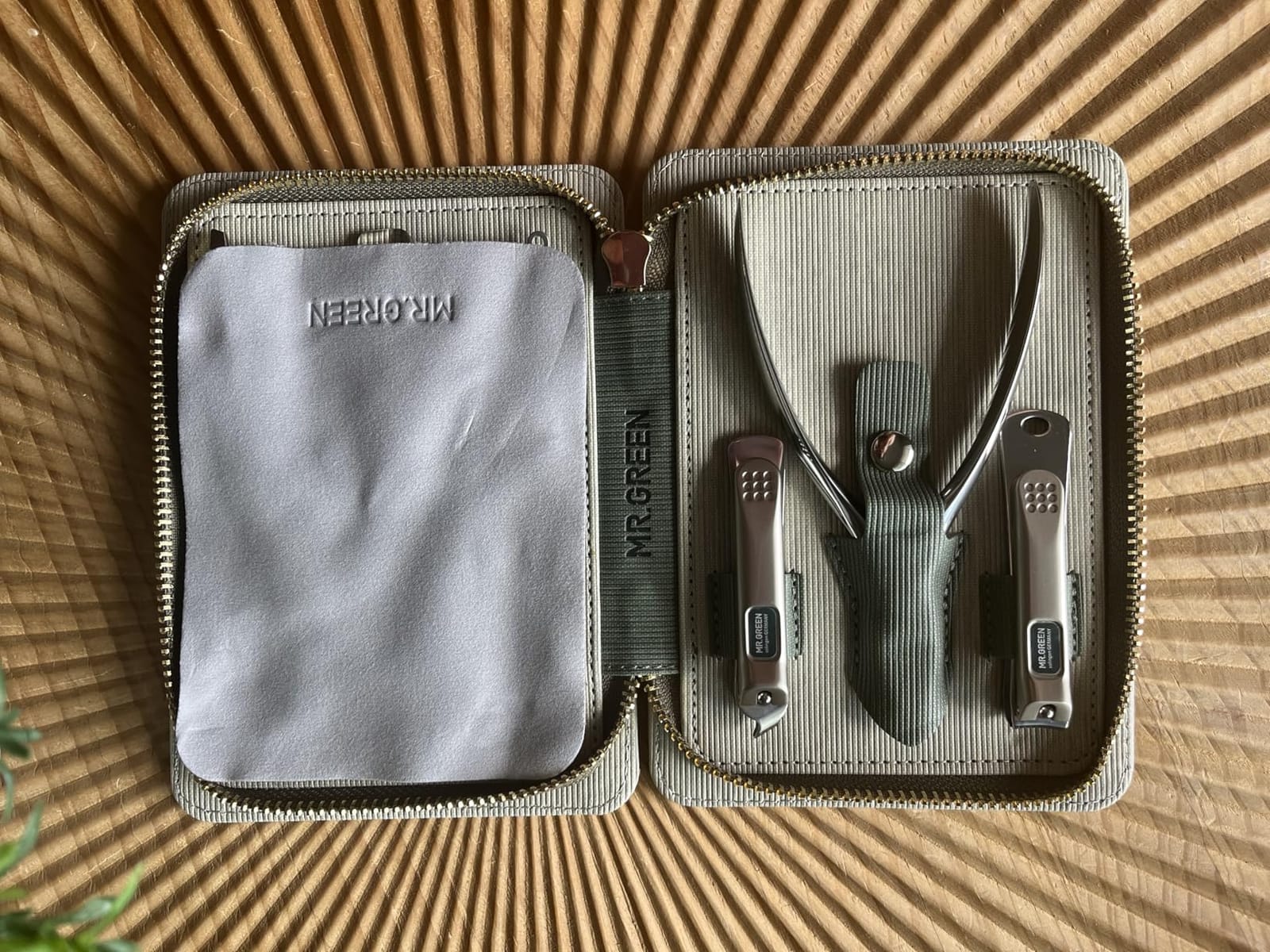 MR.GREEN Manicure Sets Pedicure Kits Stainless Steel Nail Clipper Personal Care Tools with PU Leather Case (Gray) customer photo 2