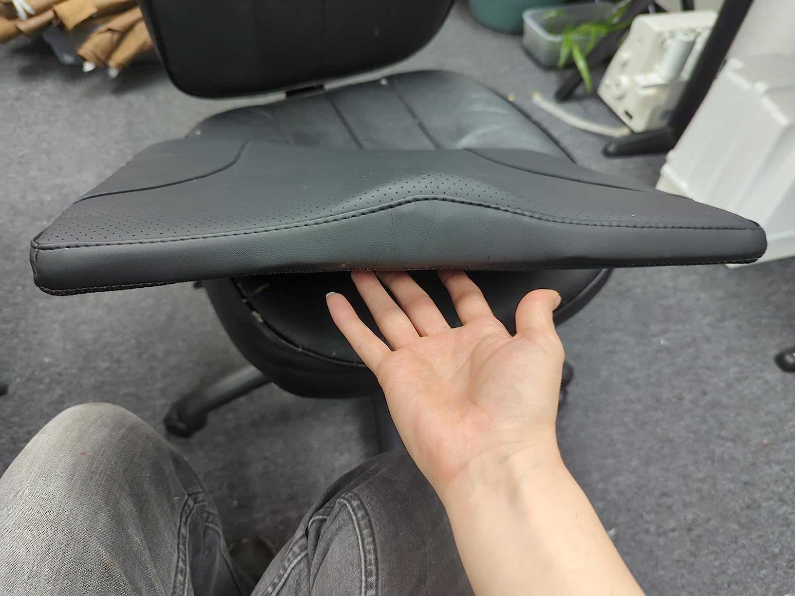 kingphenix Memory Foam Car Seat Cushion for Driving Comfort and Office Use customer photo 1
