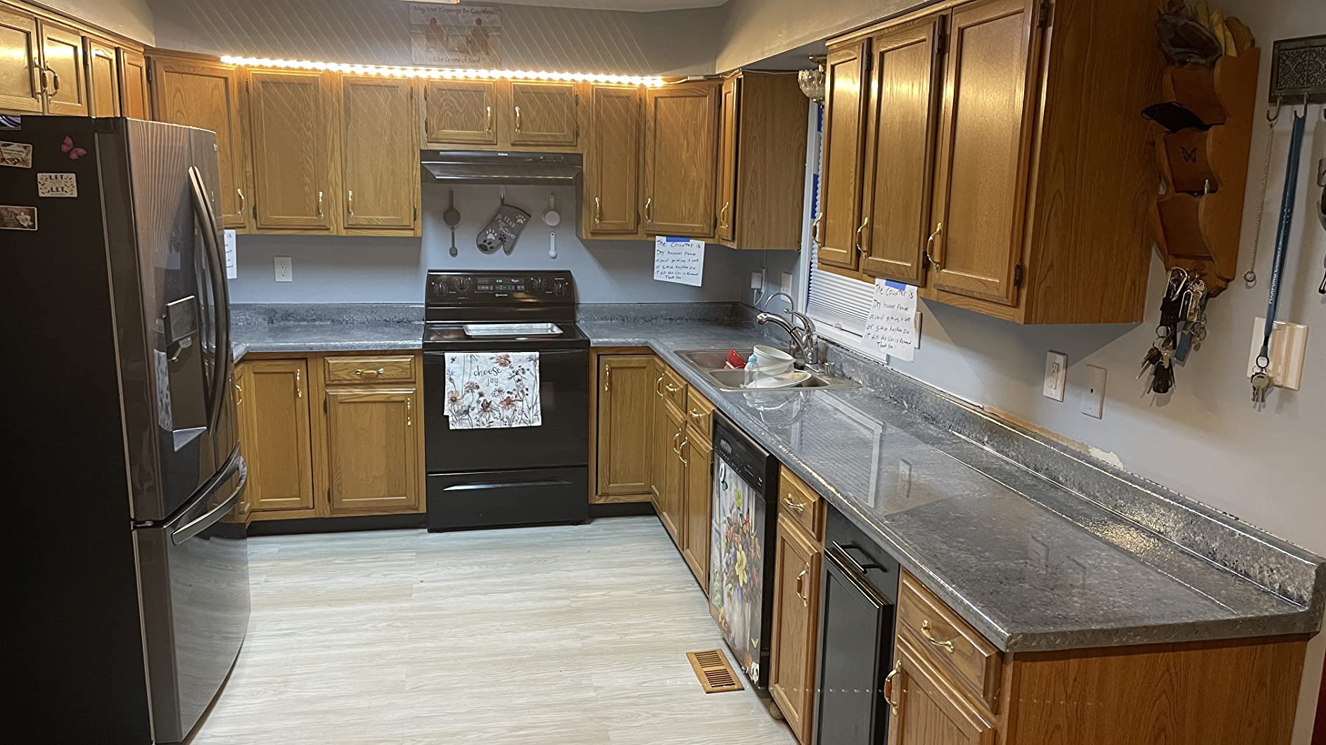 Giani Granite Countertop Paint Kit 2.0 Epoxy Topcoat (White Diamond) customer photo 2