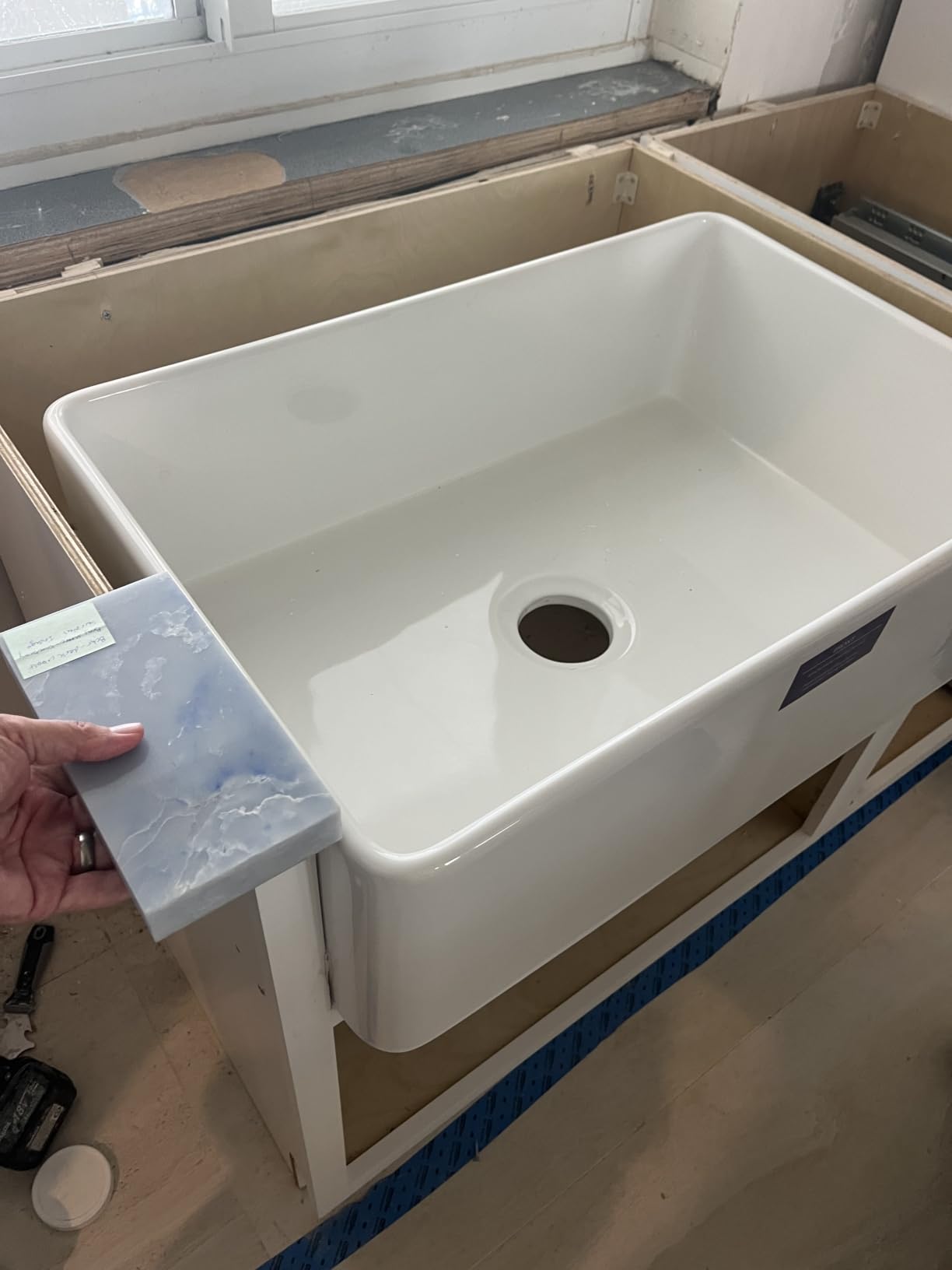 TUKTUK White Farmhouse Sink 33 inch Fireclay Apron Front Farm House Kitchen Sink Single Bowl Deep Drop In Undermount Reversible Heavy Duty Easy to Clean Porcelain Kitchen Basin Modern Luxury Accessory customer photo 1