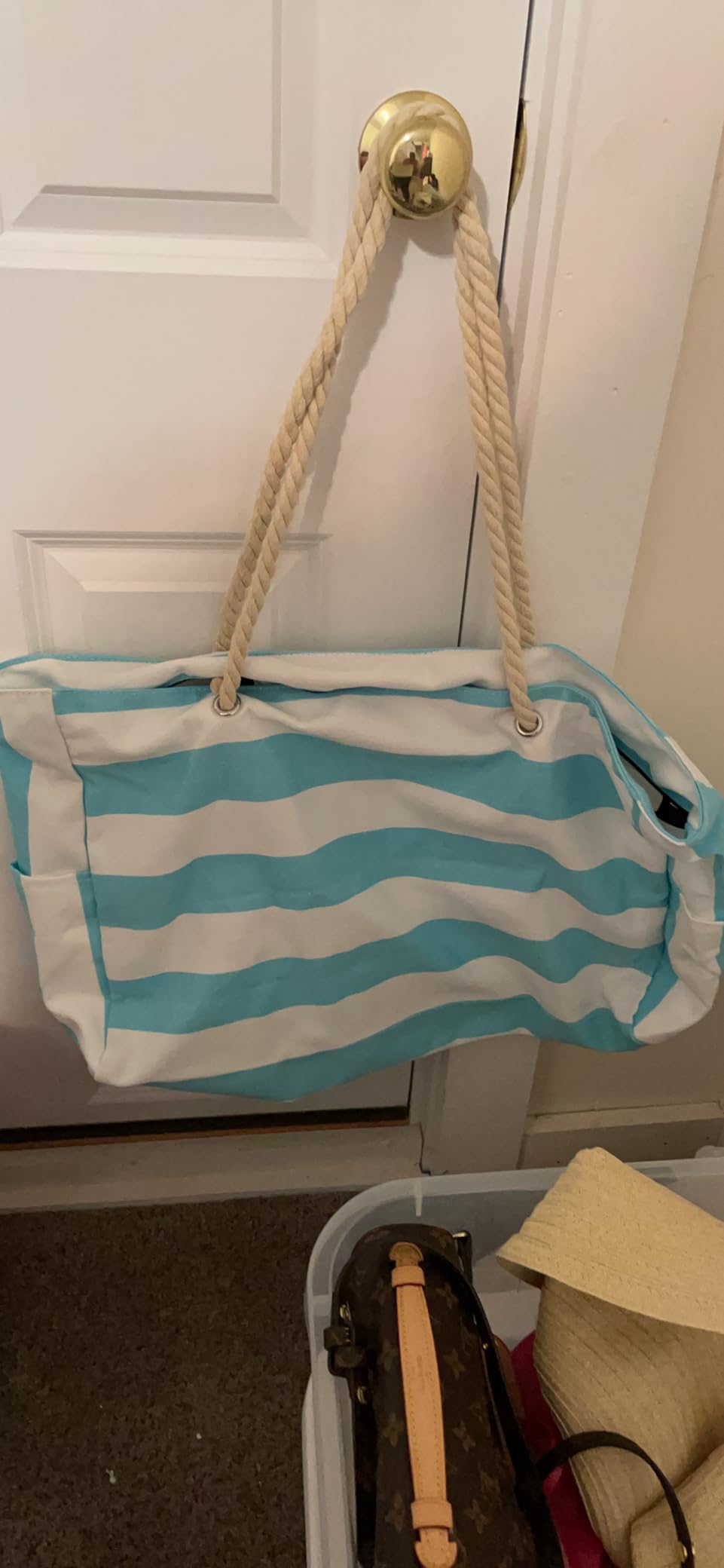 Becokan Beach Bags for Women Large Waterproof Beach Tote Bag Zipper Beach Bags Waterproof Sandproof Swim Pool Bag Large Tote customer photo 1