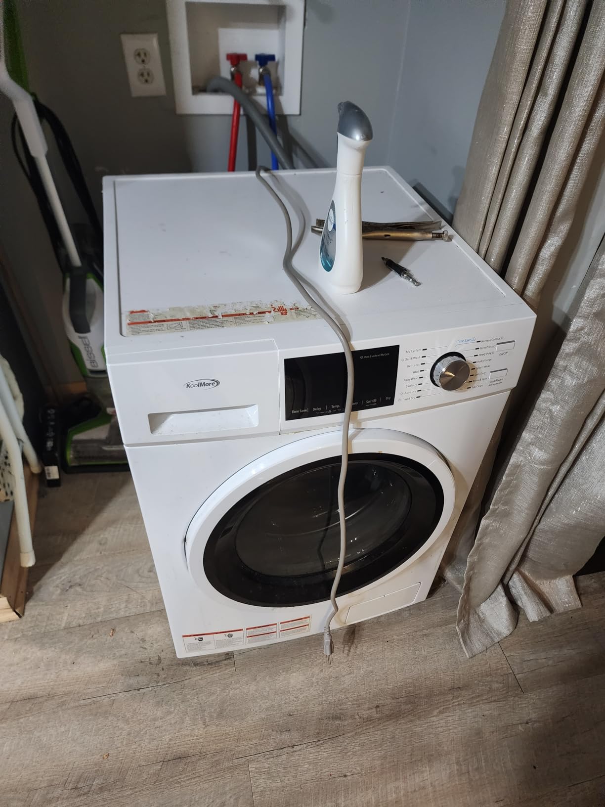 KoolMore 2-in-1 Front Load Washer and Dryer Combo, 2.7 Cu. Ft., for Apartment, Dorm, RV, 16 Wash and 4 Dry Cycles, Compact Space Saver [White] [120V] (FLC-3CWH) customer photo 2
