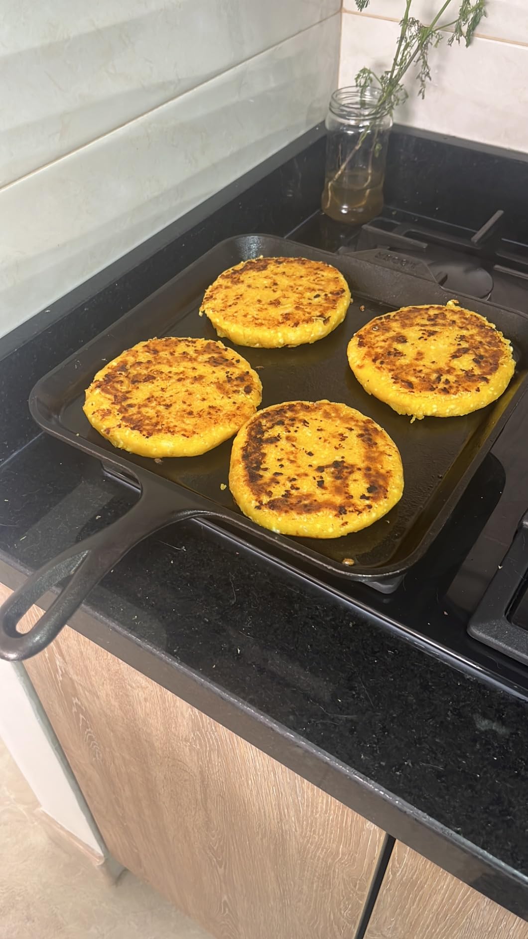 Lodge Pre-Seasoned Cast Iron Square Griddle, PFAS-Free, 11 Inches customer photo 1