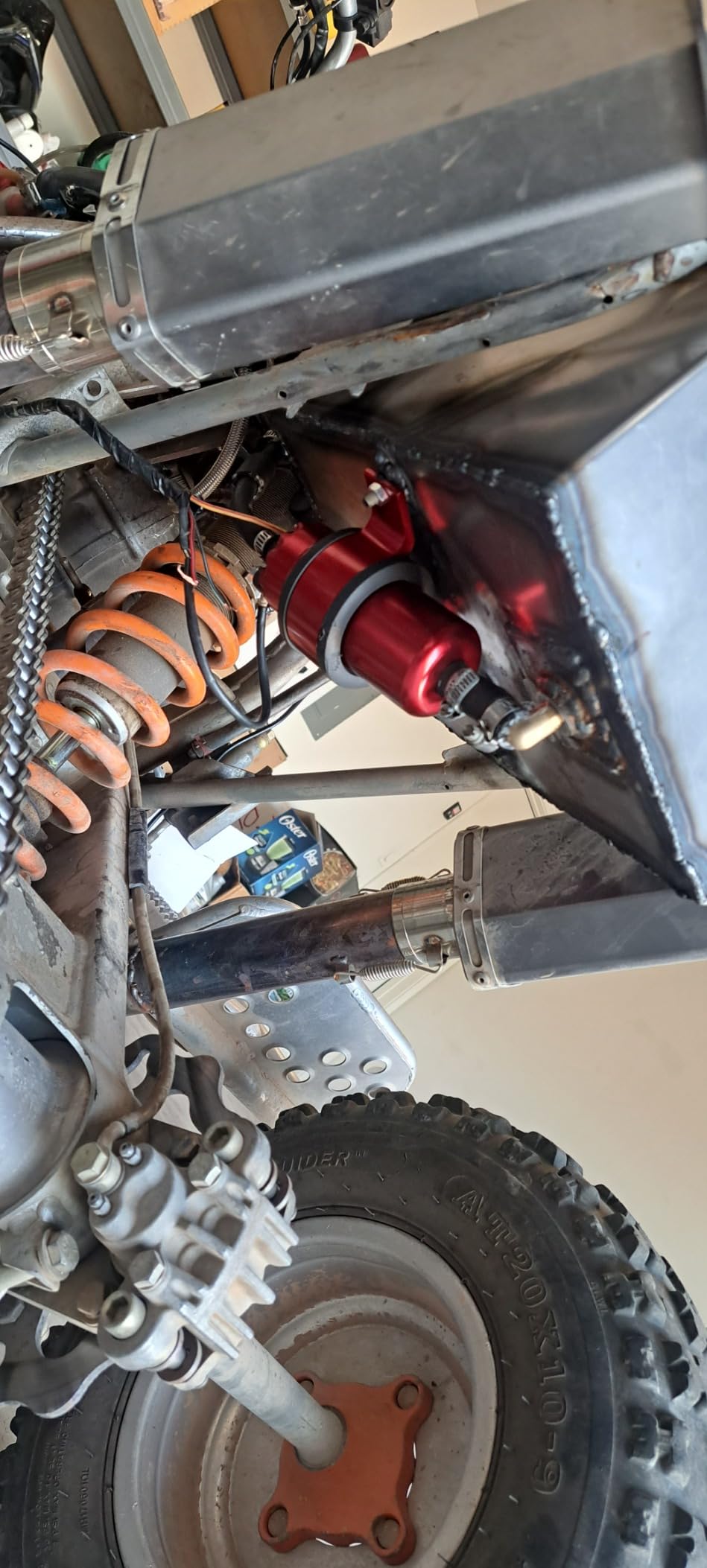CarBole External In-Line Fuel Pump: 116 PSI High Pressure Universal 12V Electric Pump for Fuel Injection Systems, Replacement for 0580464070 With Mounting Bracket Clamp (Red) customer photo 1