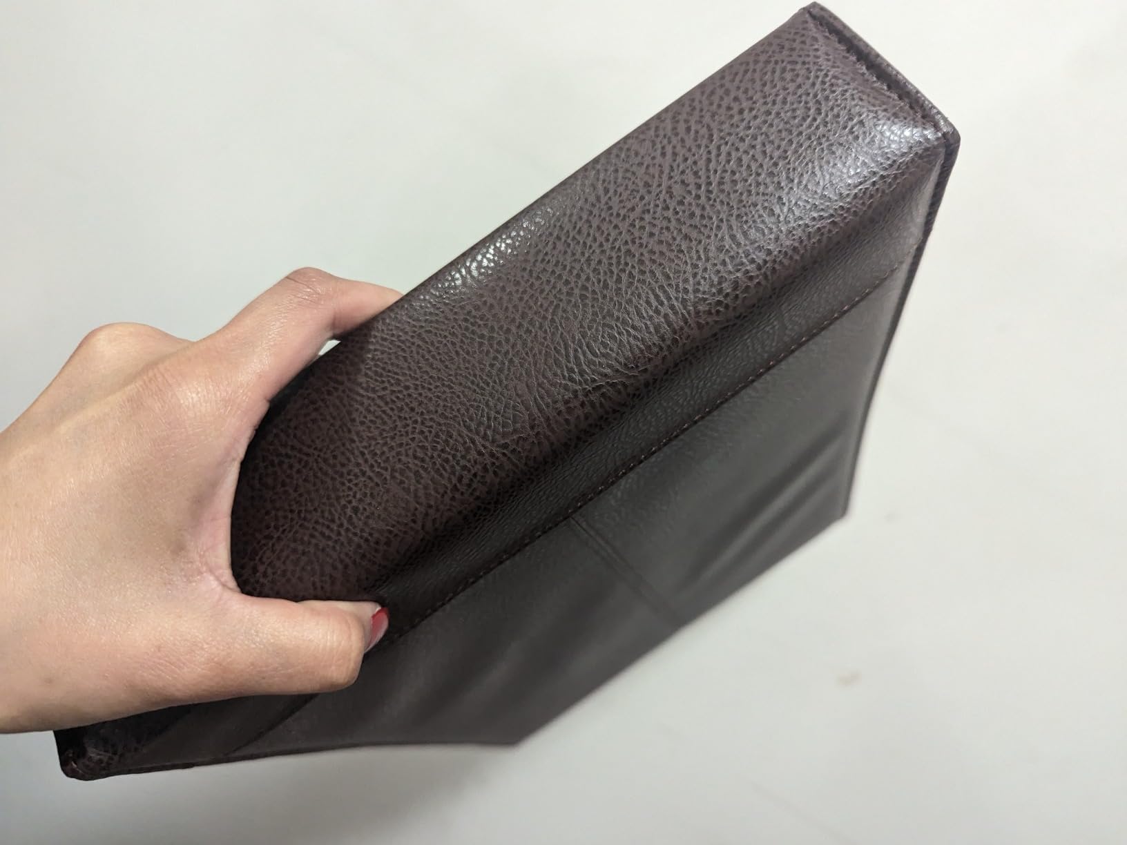 Antner 7 Ring Business Checkbook Binder for Business Checks, 600 Checks Capacity, PU Leather Check Book Binder Cover with Zipper Pouch, Executive Organizer Portfolio Holder for 9x13 Inch Sheets, Black customer photo 2