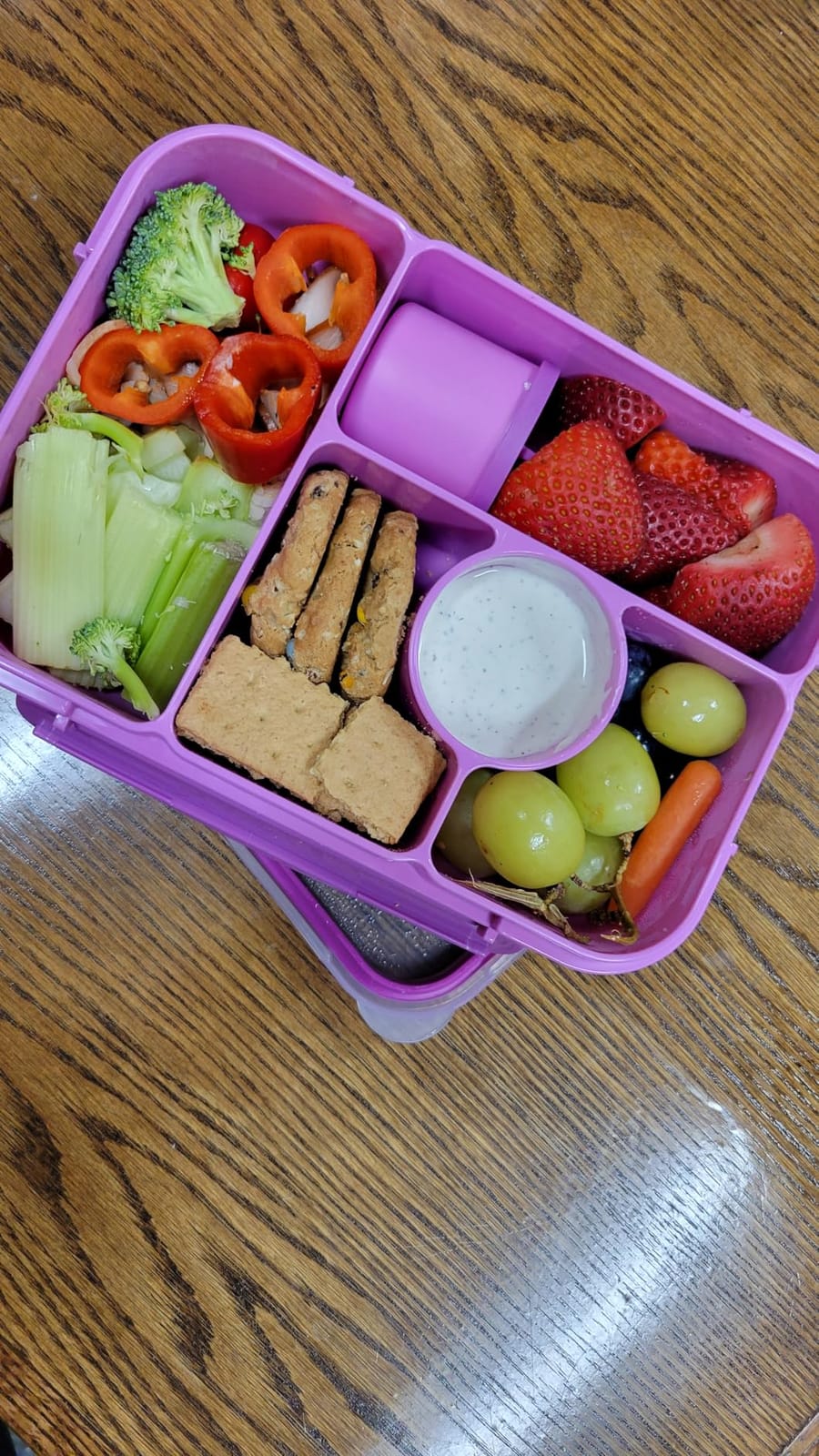 Amathley Bento Box Adult Lunch Box Kids,Lunch Containers for Adults/Kids/Toddler,5 Compartments Bento Lunch Box with Sauce Vontainers,Microwave & Dishwasher & Freezer Safe,BPA-Free (White) customer photo 2