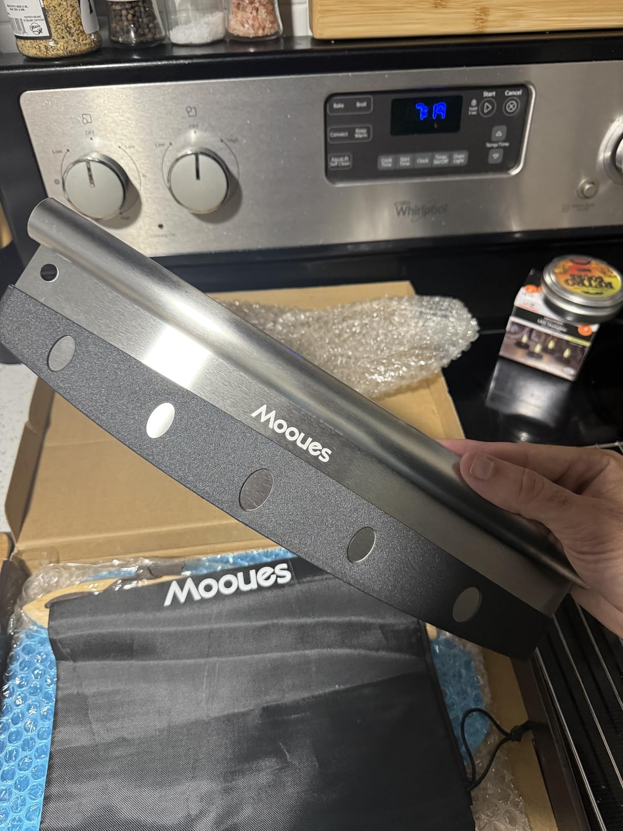 Mooues Pizza Peel Aluminum 12 inch Pizza Spatula with Rocker Cutter customer photo 1