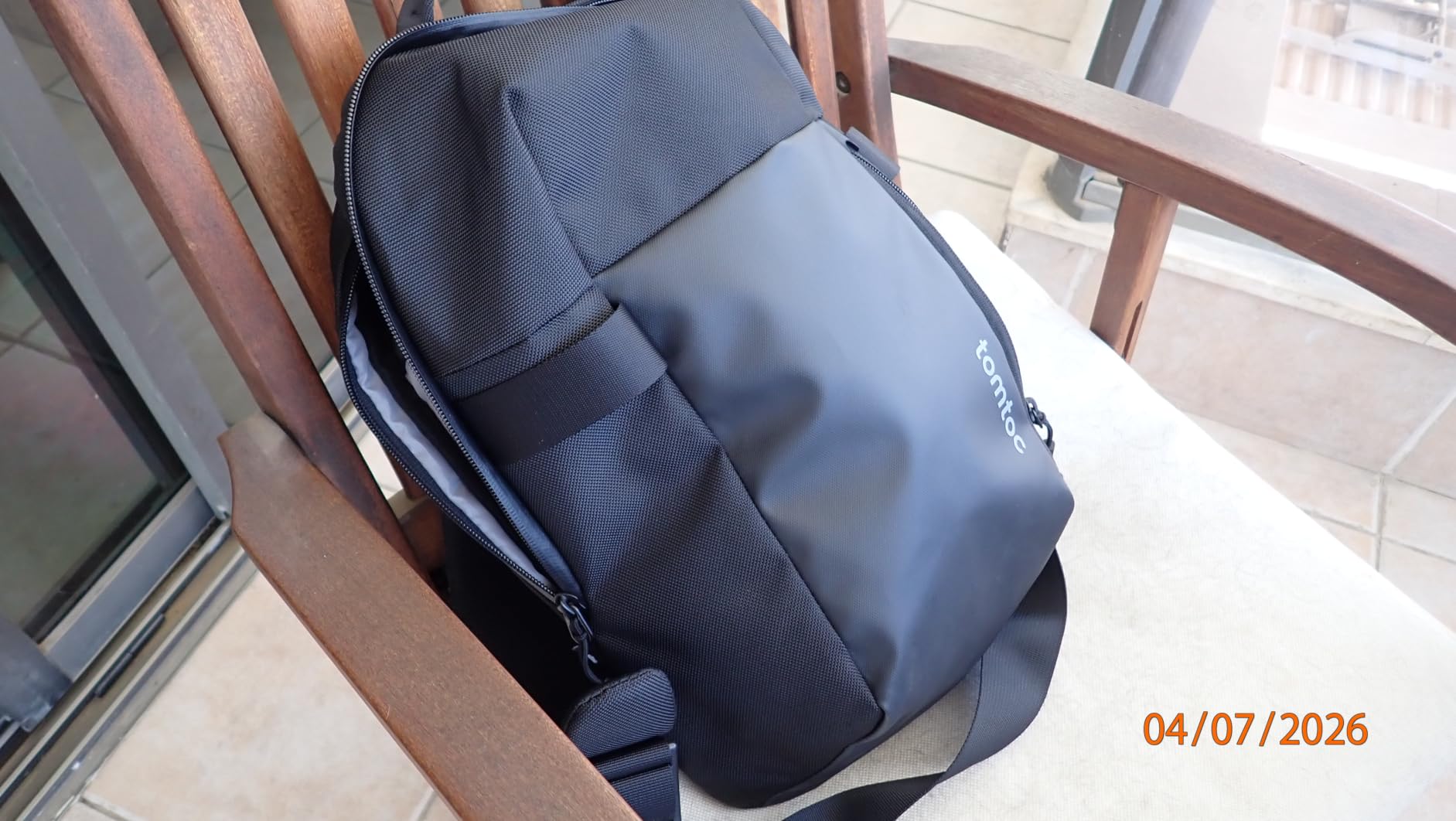 tomtoc 7L Sling Backpack Crossbody Bag for Men Women, EDC Daypack Chest Shoulder Bag for 14-Inch MacBook Pro M5/M4/M3/M2/M1, 13