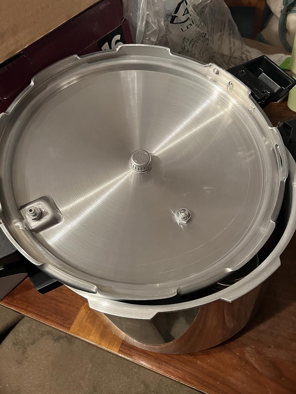 MIRRO 22 Qt Aluminum Pressure Canner with 3 Regulators, 5, 10 & 15 PSI customer photo 2