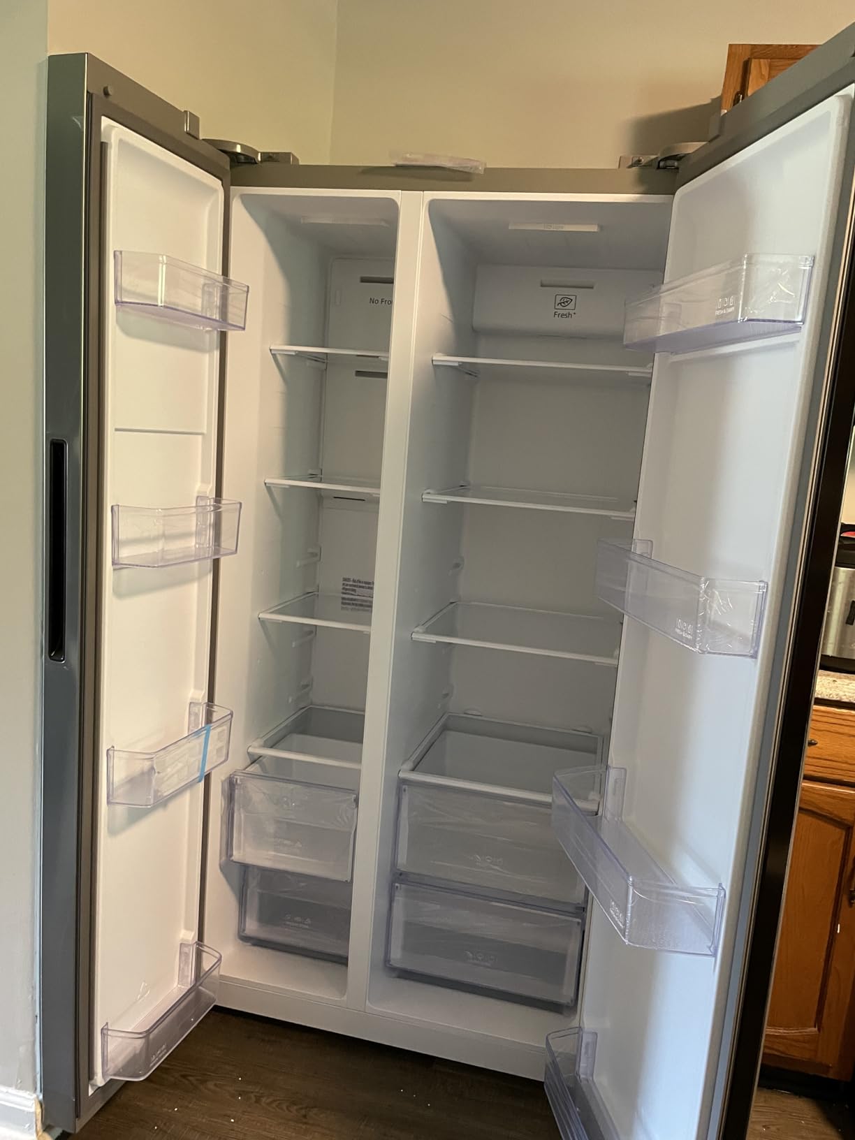 Hamilton Beach HBF2064 20.6 cu ft Counter Depth Full Size Refrigerator, Side Doors, Stainless customer photo 1