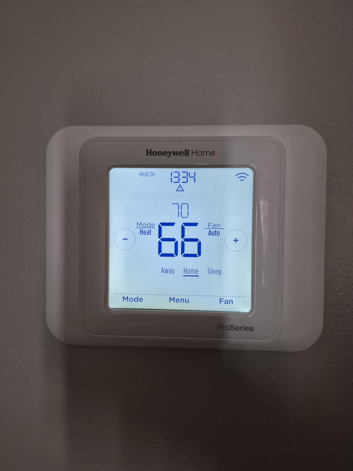 Honeywell Home TH6320ZW2007/U Z-Wave T6 Pro Programmable Touchscreen Thermostat with SmartStart, Low Voltage, UWP Mounting System, Cover Plate, Color - White customer photo 1