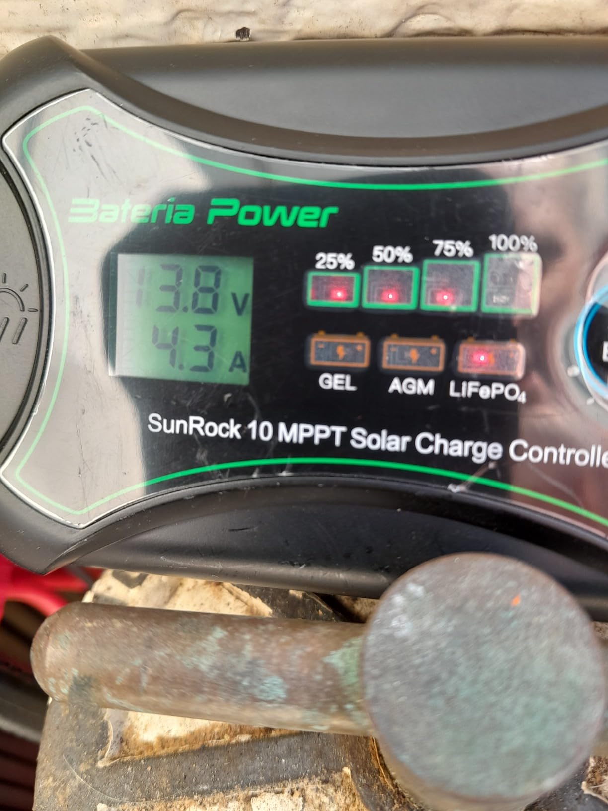 10Amp 12 Volt MPPT Solar Charge Controller, Bateria Power Intelligent Portable Solar Panel Controller, Max PV 150W 30Voc Solar Regulator for Gel AGM Lead-Acid, Lithium LiFePO4 Battery (SunRock 10) customer photo 1