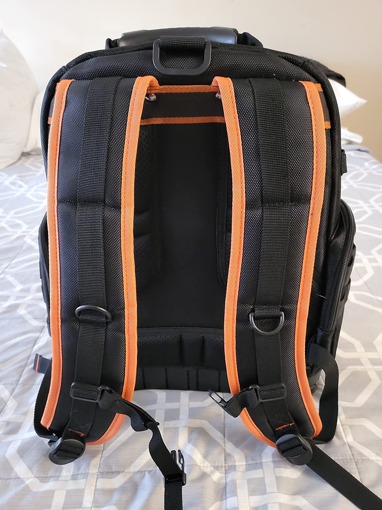 LOKASS 18.1-inch Heavy-Duty Tool Backpack, 75 Pockets, Black customer photo 1