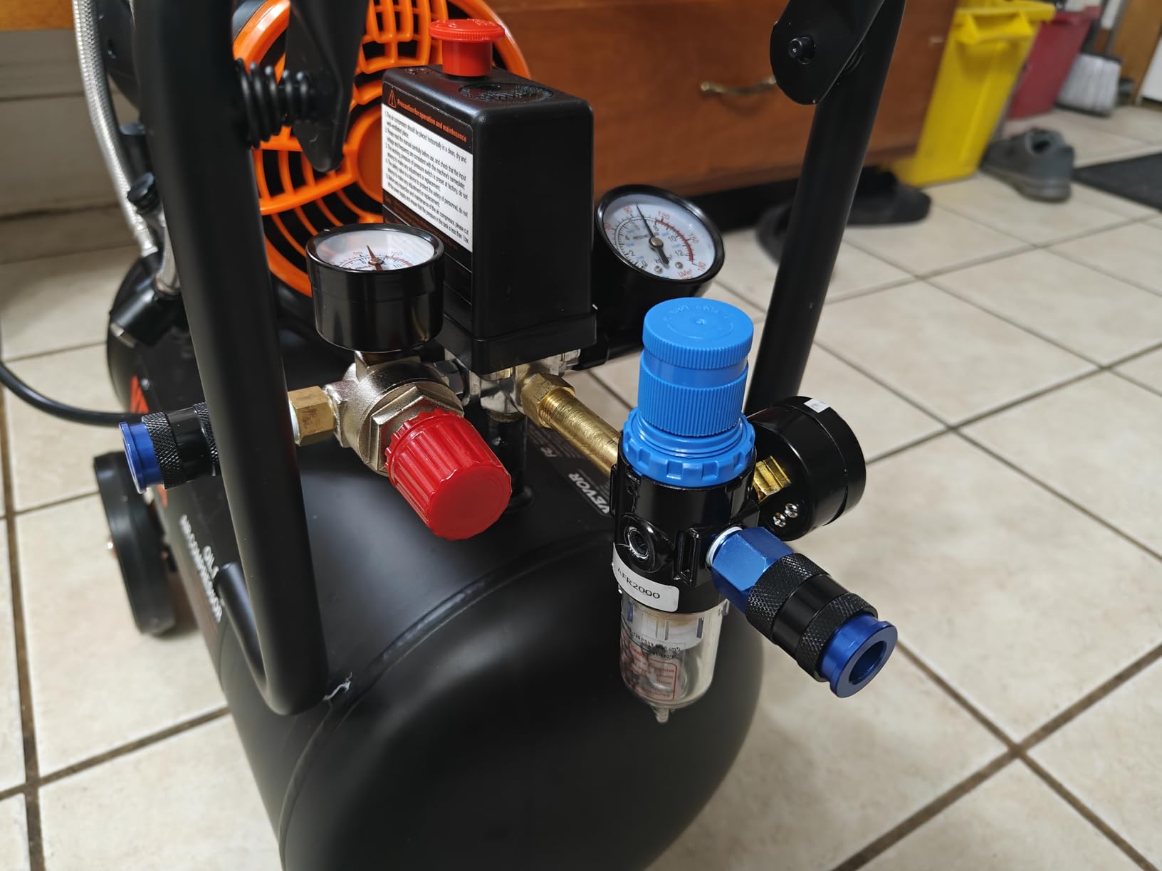 VEVOR 6.3 Gallon 2 HP Air Compressor, Max 116PSI, Oil Free Compressor Tank customer photo 2