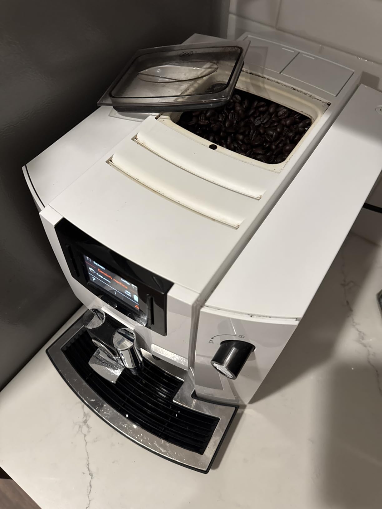 Jura E6 Piano Black 15622 Automatic Espresso Machine, Cappuccino Made to Perfection customer photo 1